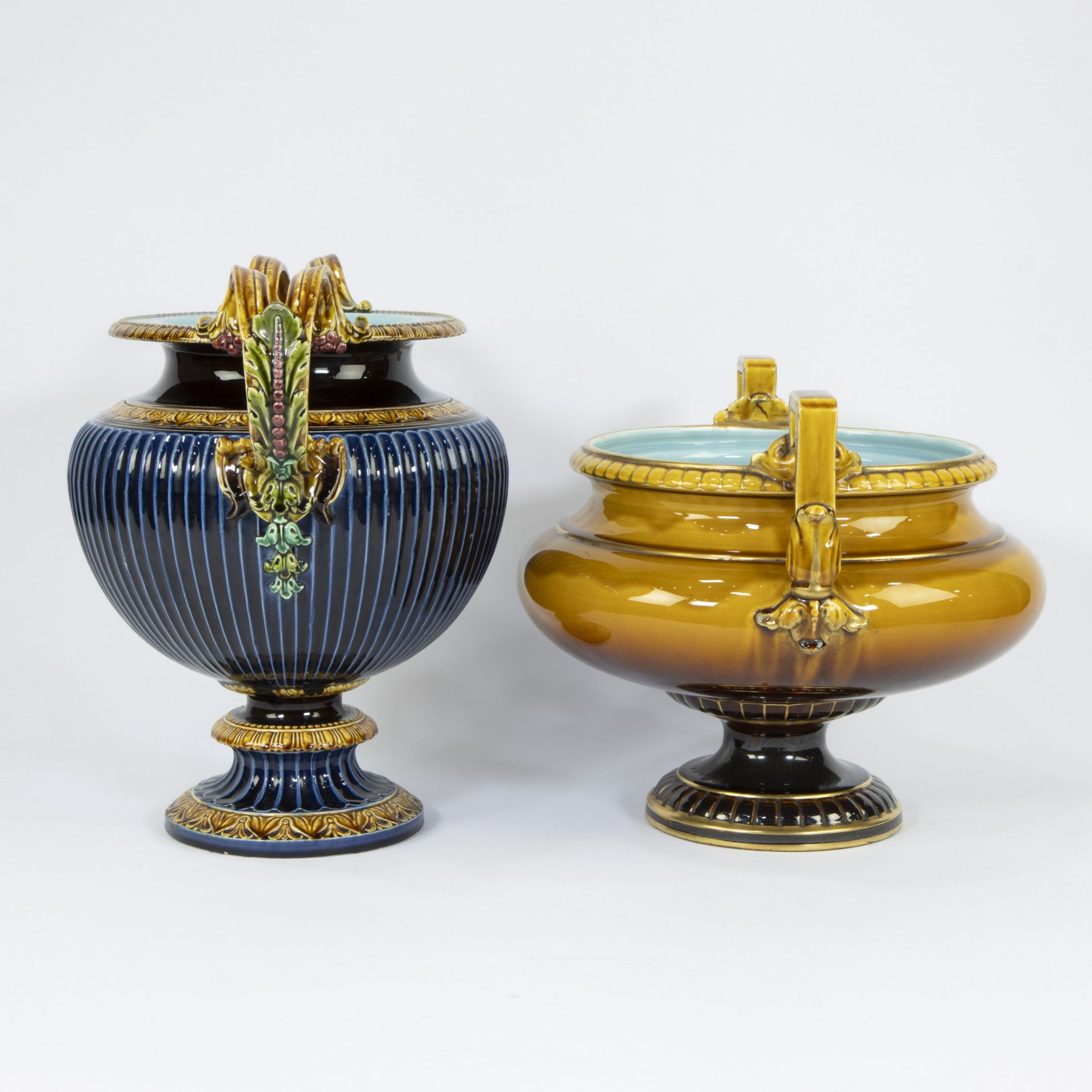 2 beautiful majolica garden vases Sarreguemines - Image 4 of 5