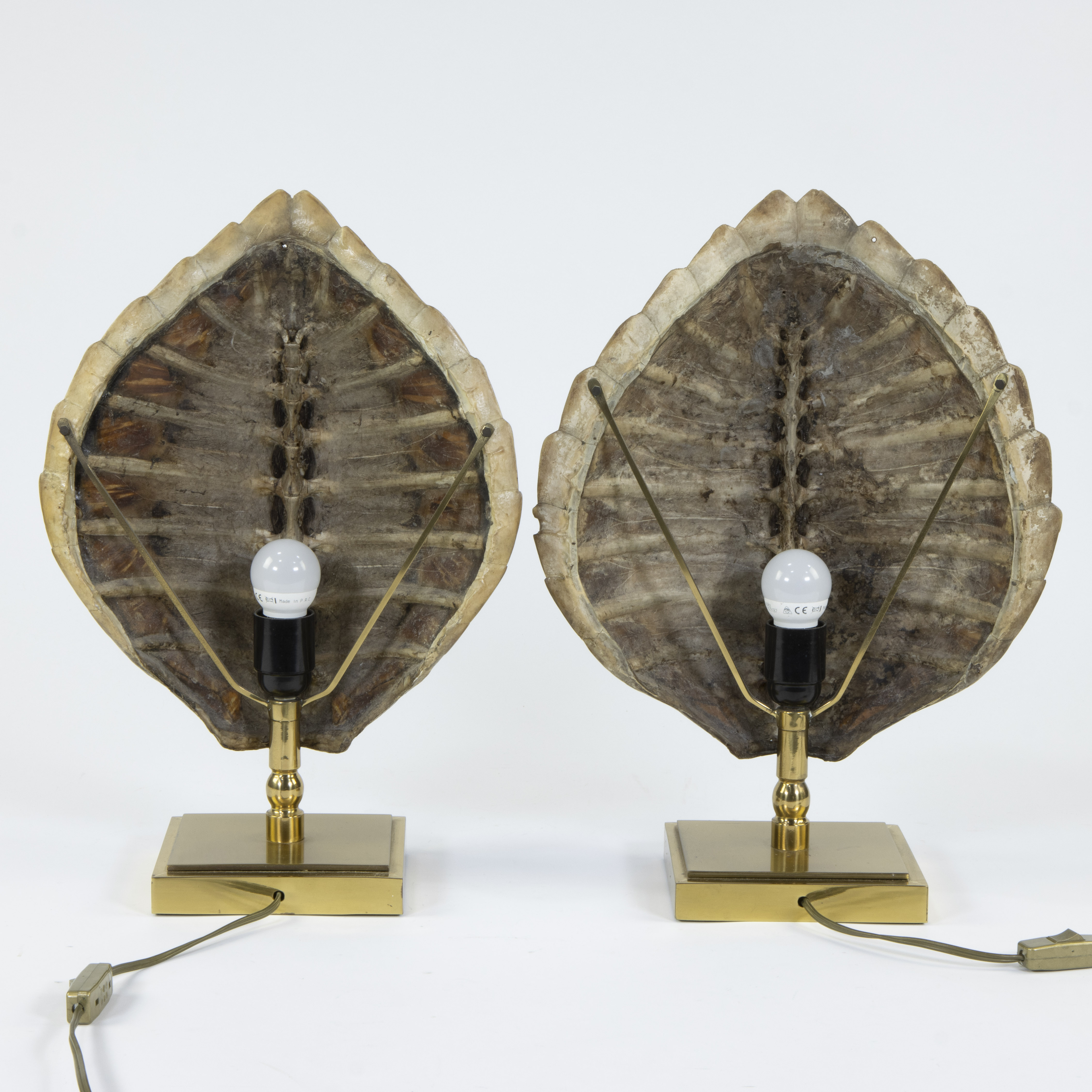 Pair of lampadaires in gilt brass with tortoise shell - Image 3 of 4