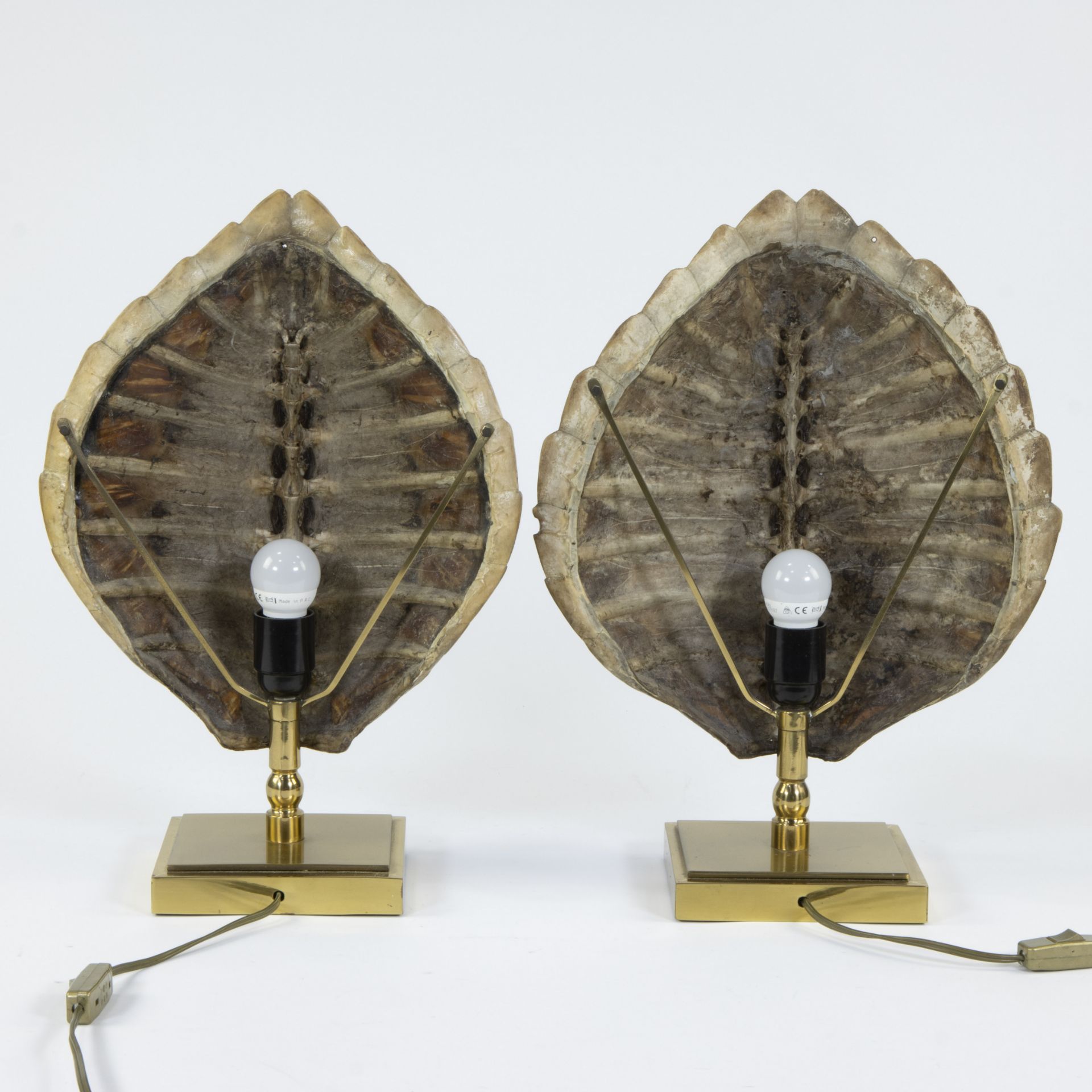Pair of lampadaires in gilt brass with tortoise shell - Bild 3 aus 4
