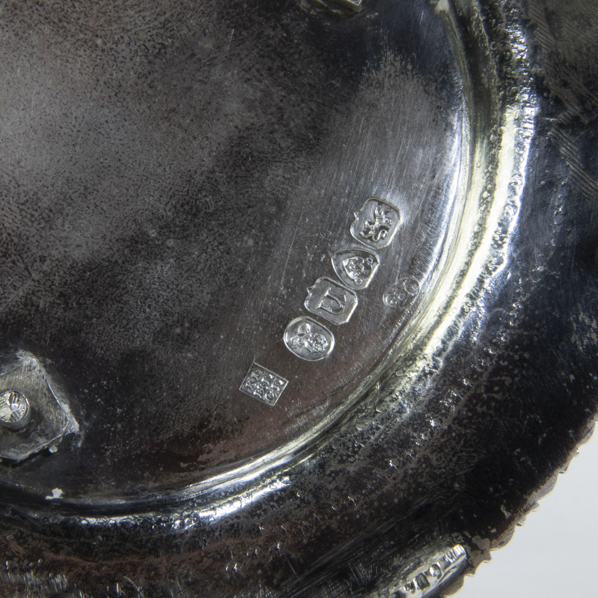 A silver-plated oil and vinegar set with marks and a small oil bottle - Image 4 of 5