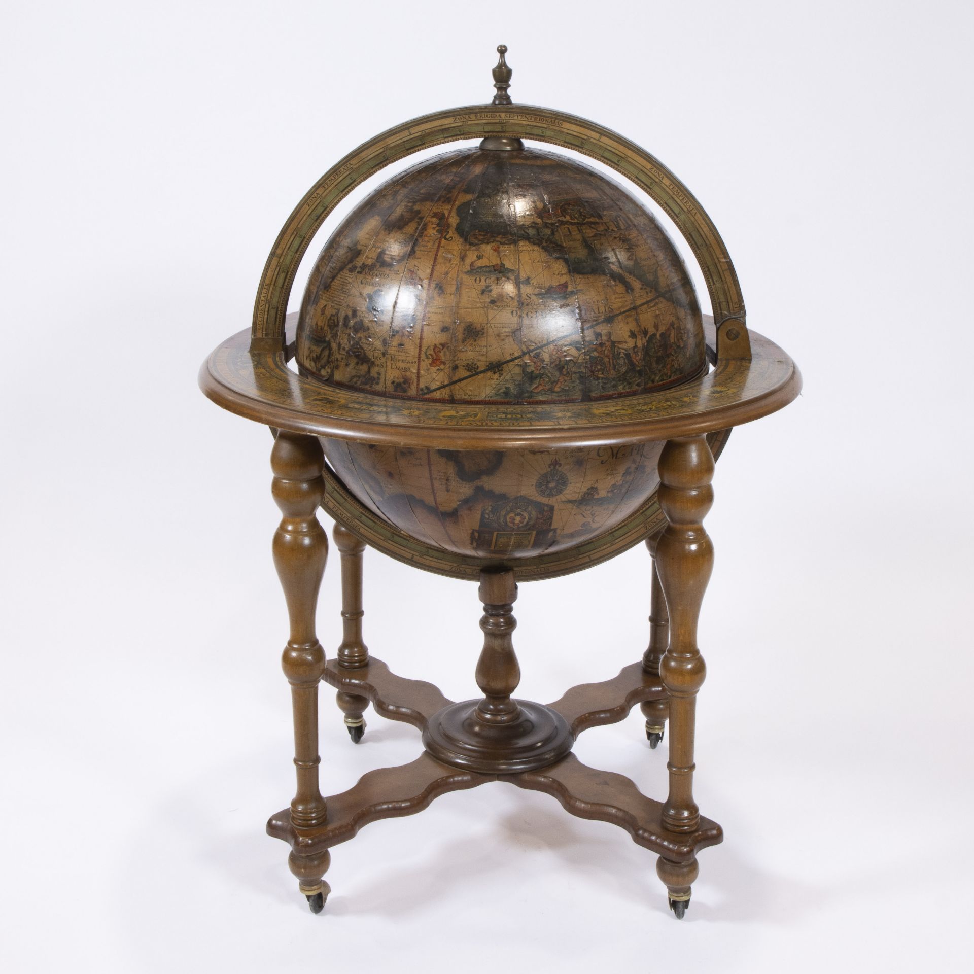 Globe in wood with bar, 1950s - Image 4 of 5