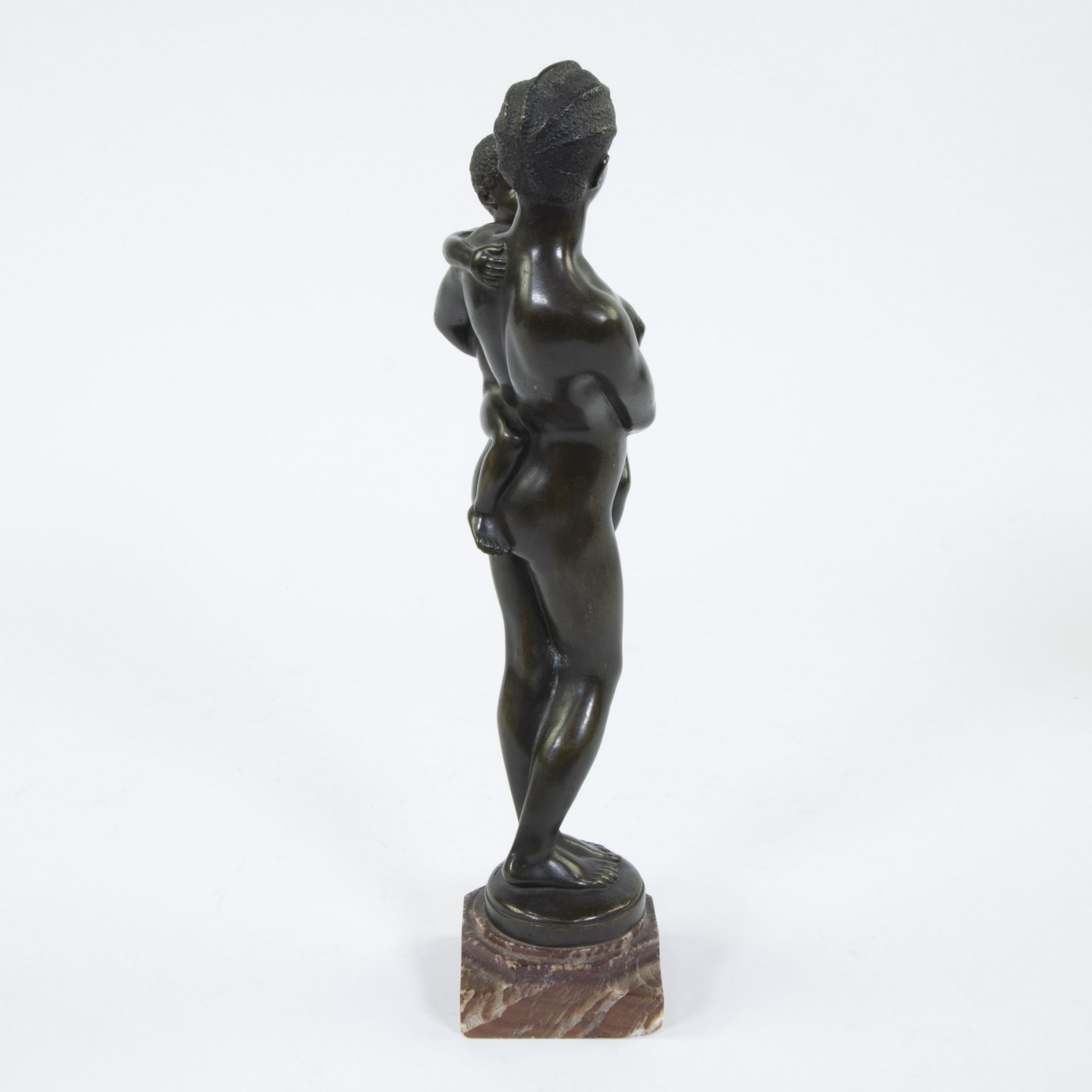 Arsène MATTON (1873-1953), bronze sculpture of an African woman with child, signed - Image 4 of 5