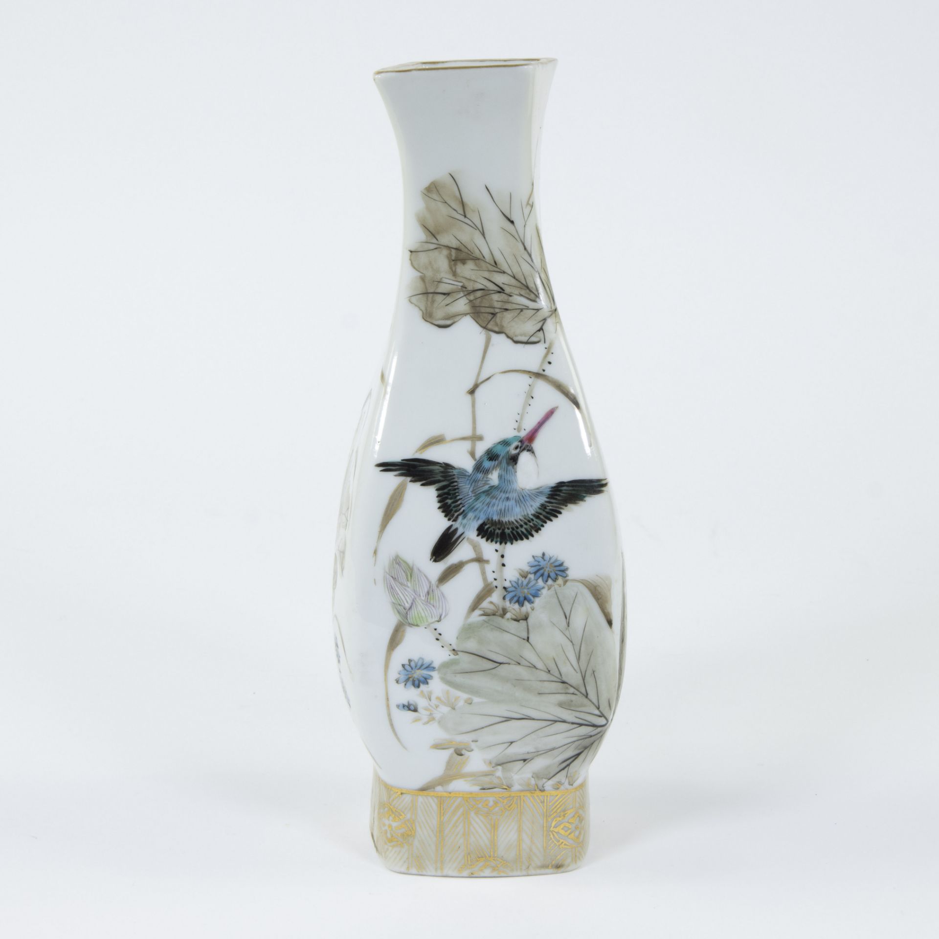 Japanese vase with floral decoration, Meiji Arita, marked - Image 3 of 6