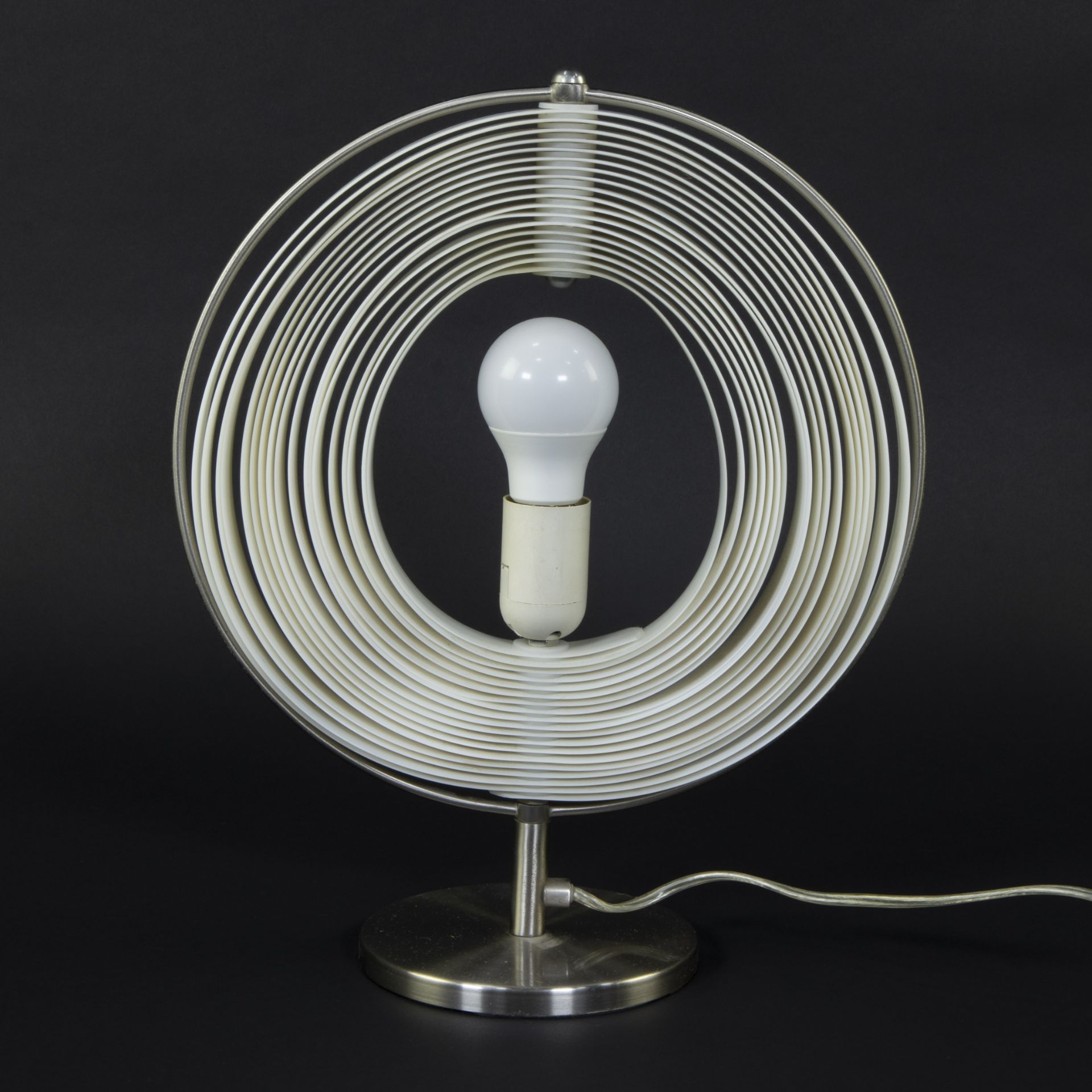 Rare Moon lamp designed and produced by KARE design in the 1980s with 31 cm spiral plastic adjustabl - Bild 2 aus 3