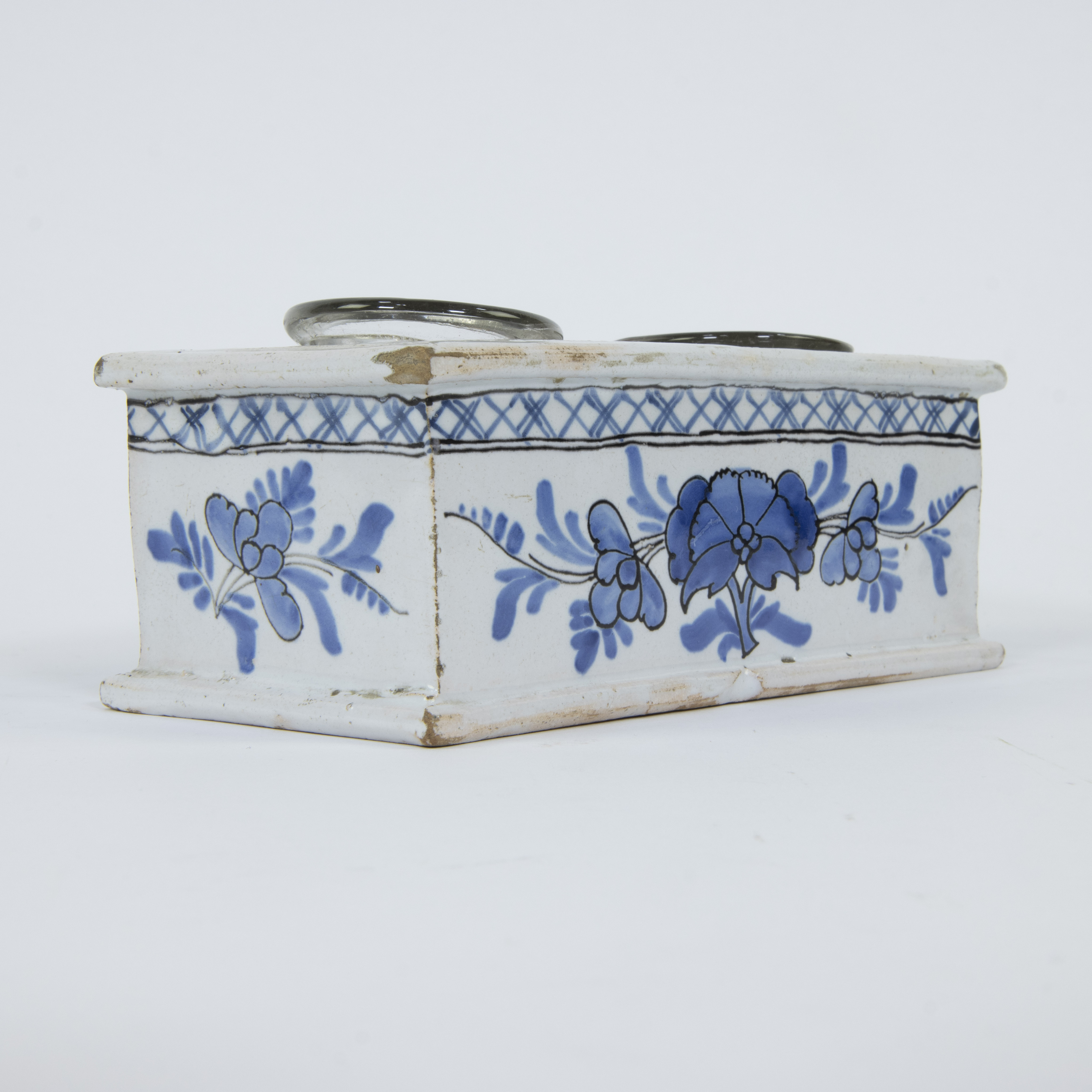 2 Delft tiles and an inkwell, 18th century - Image 5 of 6