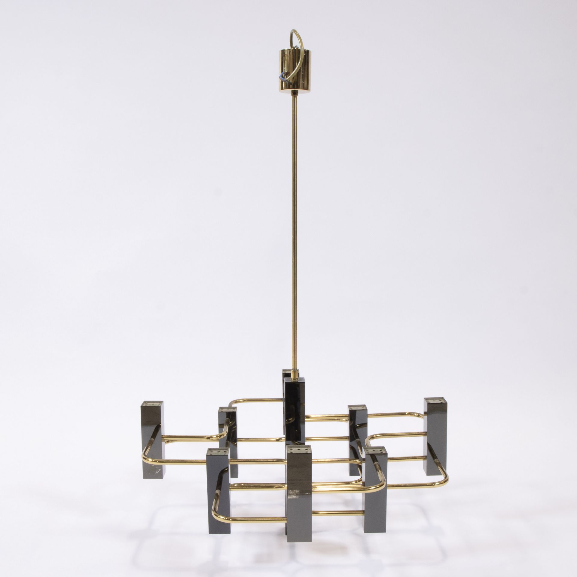 Mid-century modernist chandelier by Gaetano Sciolari for Boulanger, gunmetal and brass, 1970s, with - Image 4 of 6
