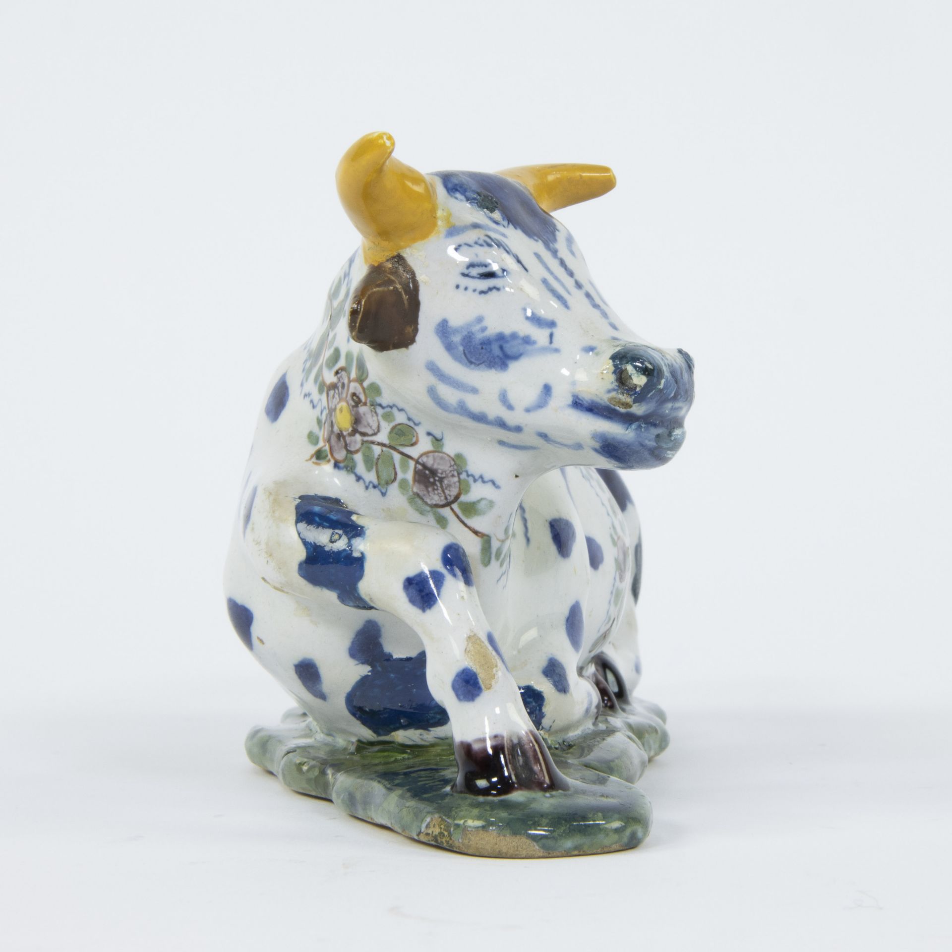 18th century Delft polychrome reclining cow - Image 6 of 6