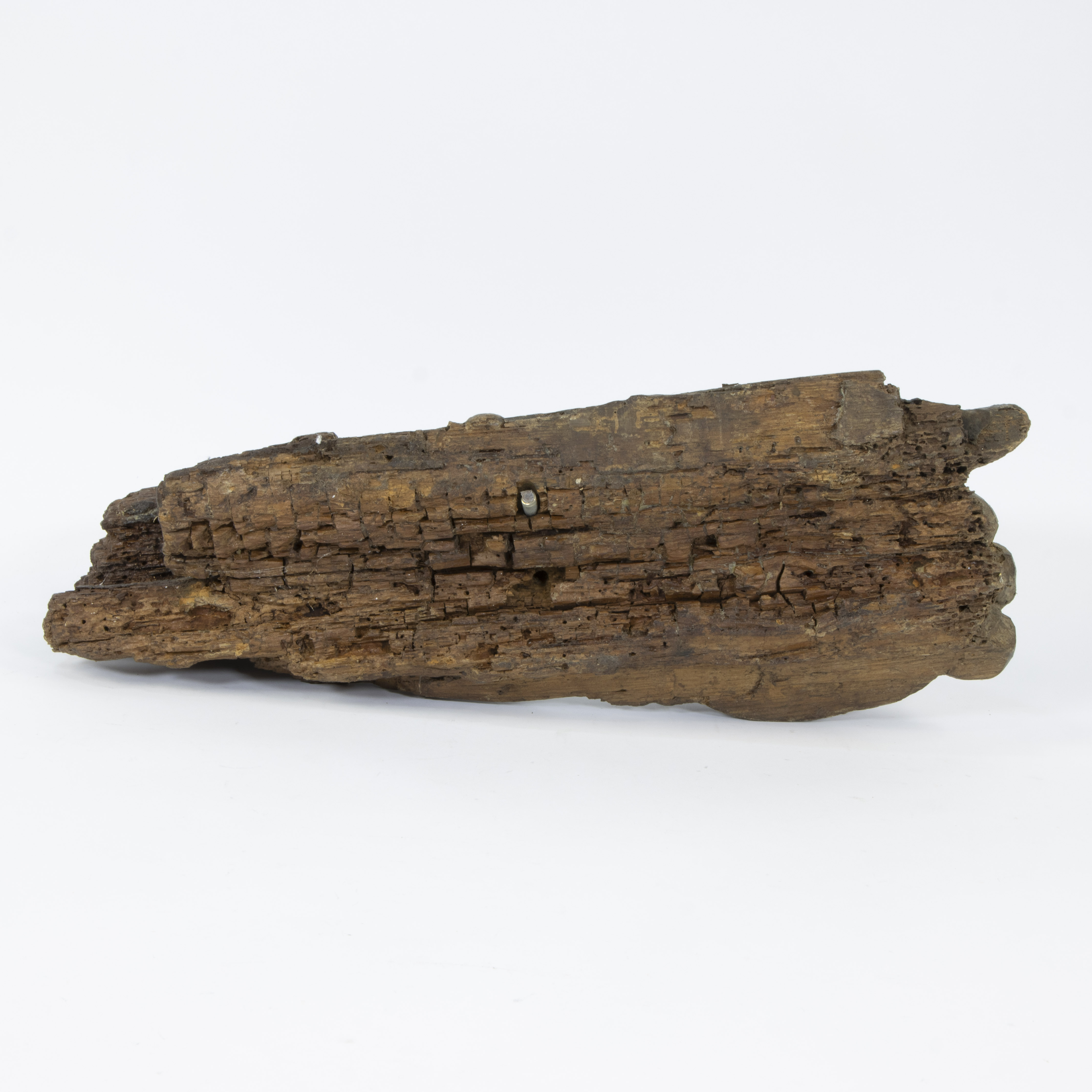 Fragment of wooden sculpture with face, 17th century - Image 3 of 4