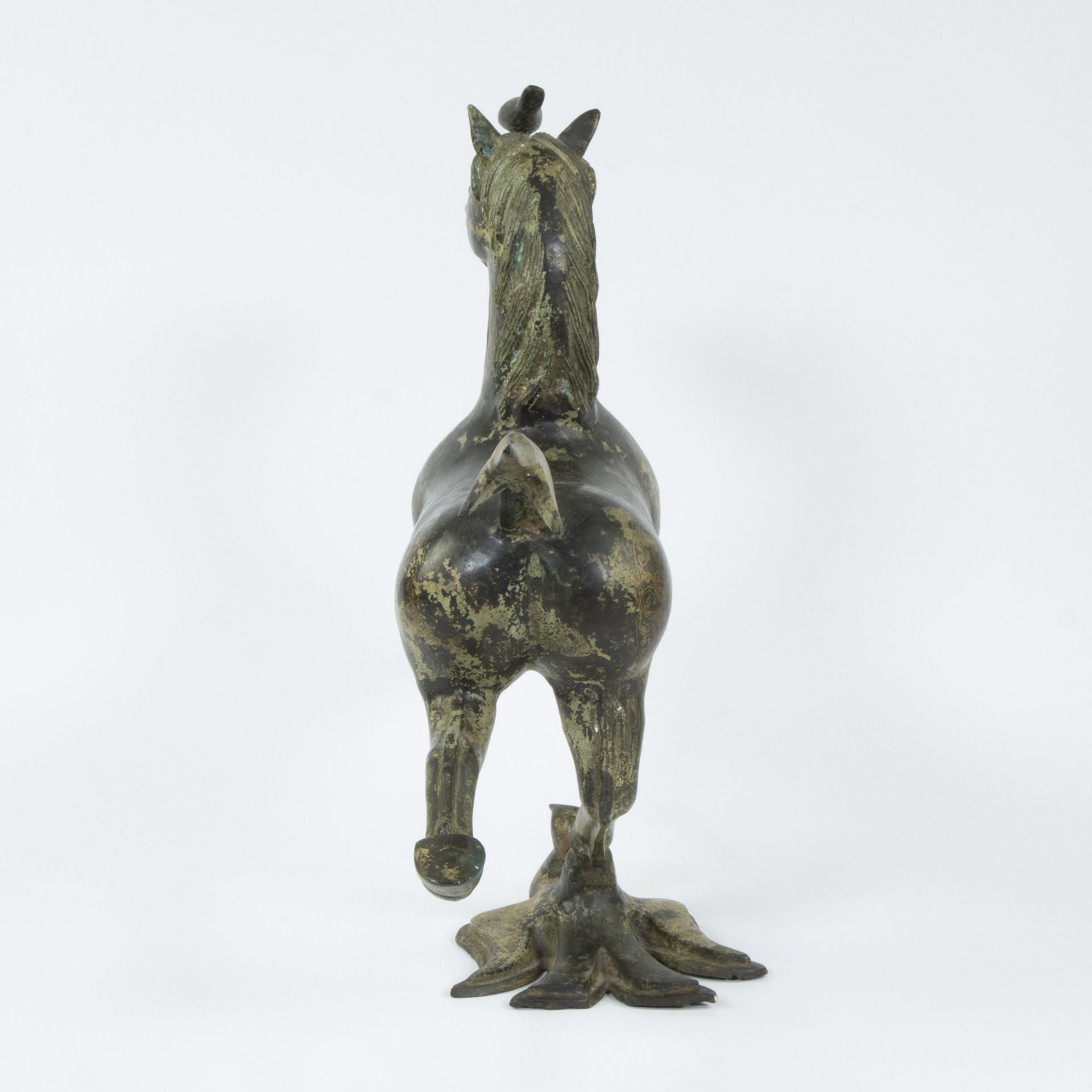 Chinese bronze sculpture representing the Gansu flying horse known as the Flying Horse of the Han Dy - Image 3 of 6