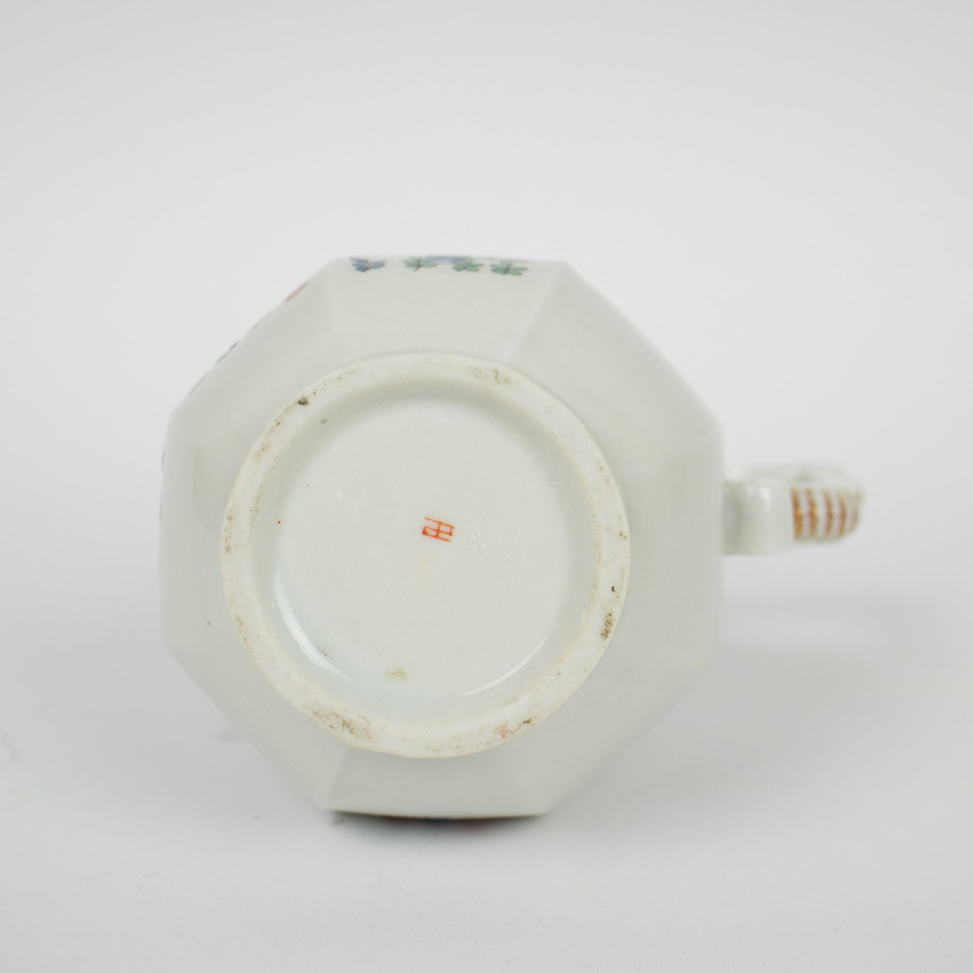 Cream jug in Kakiemon style, marked, European - Image 4 of 6