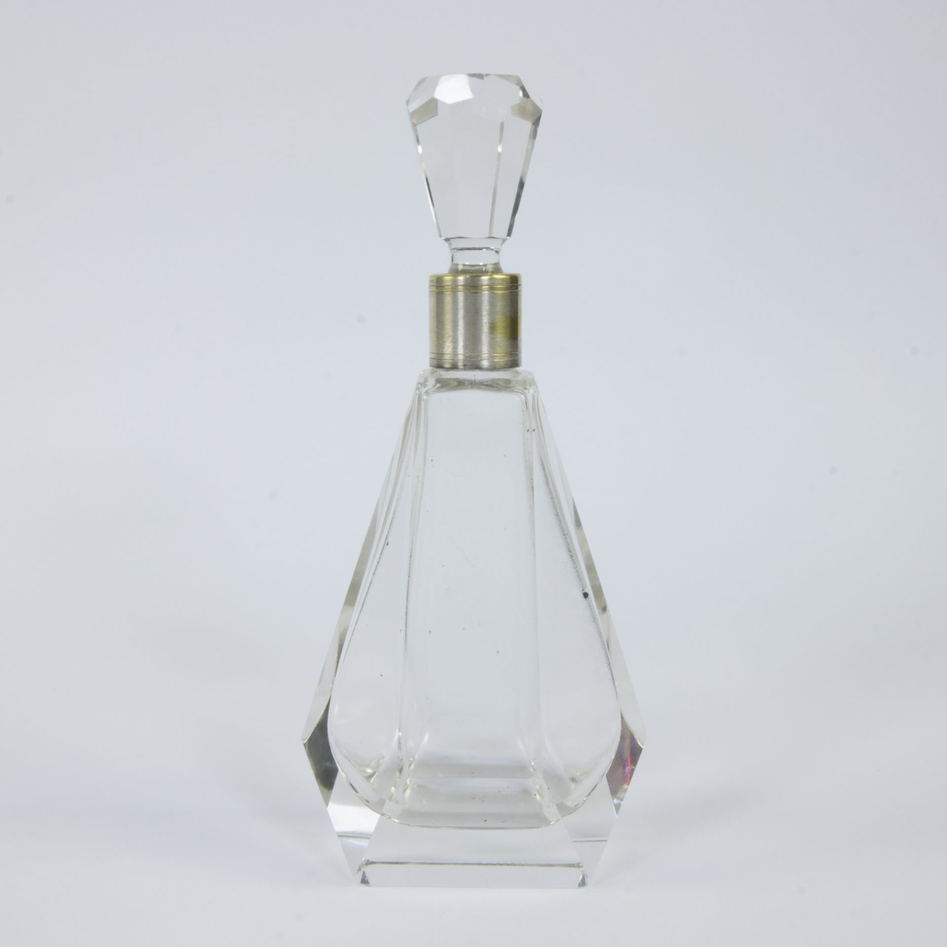 Collection of Val Saint Lambert, red and clear cut crystal bowl and decanter and clear cut perfume b - Image 4 of 4