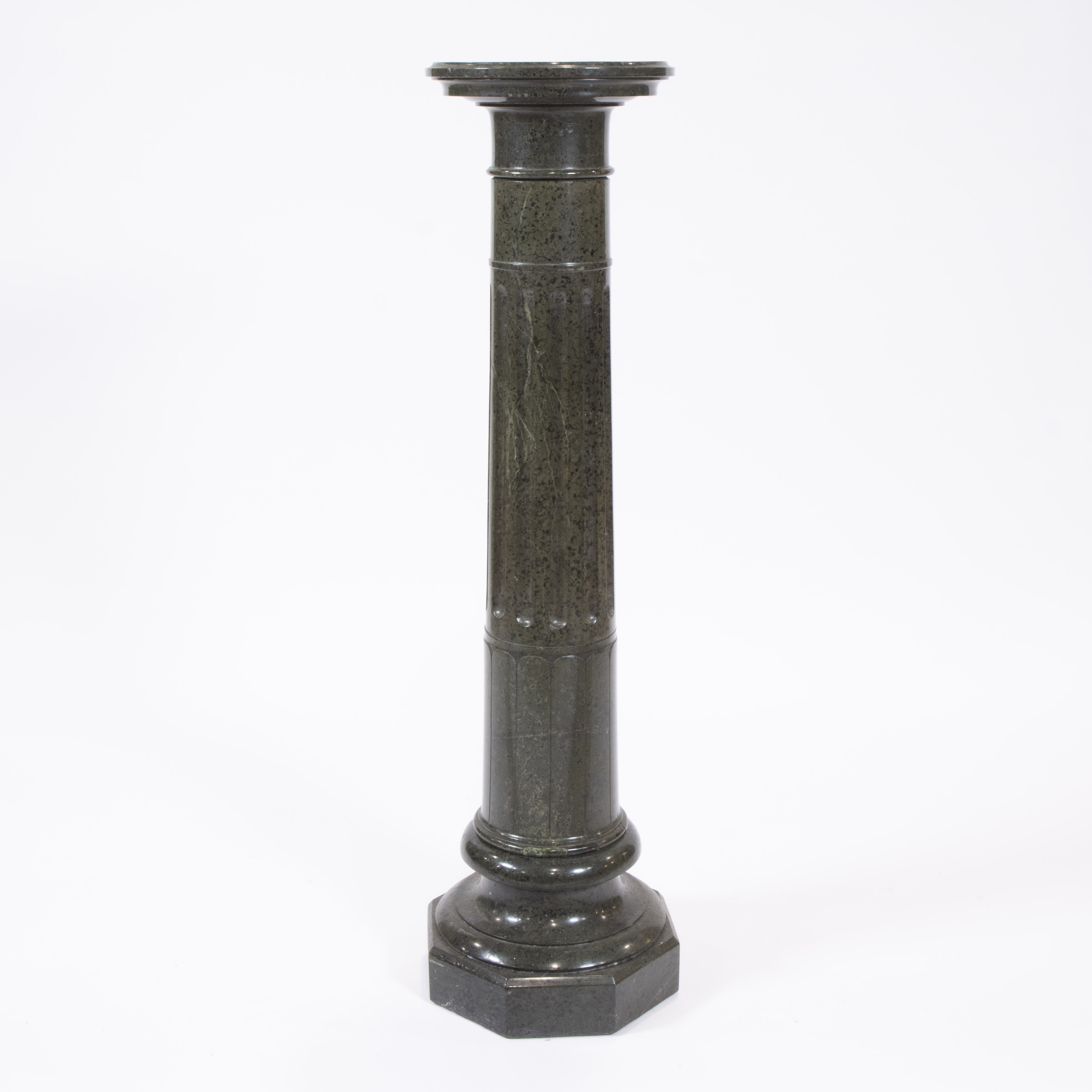 Green-veined fluted marble column column, 19th century