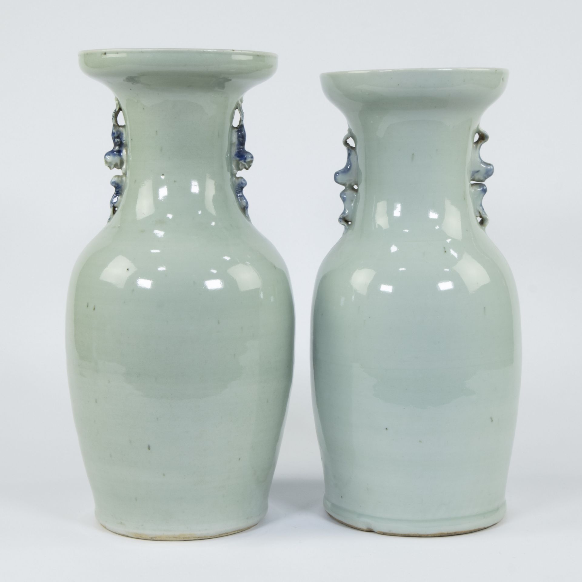Set of 2 Chinese celadon vases, 19th century - Bild 3 aus 6