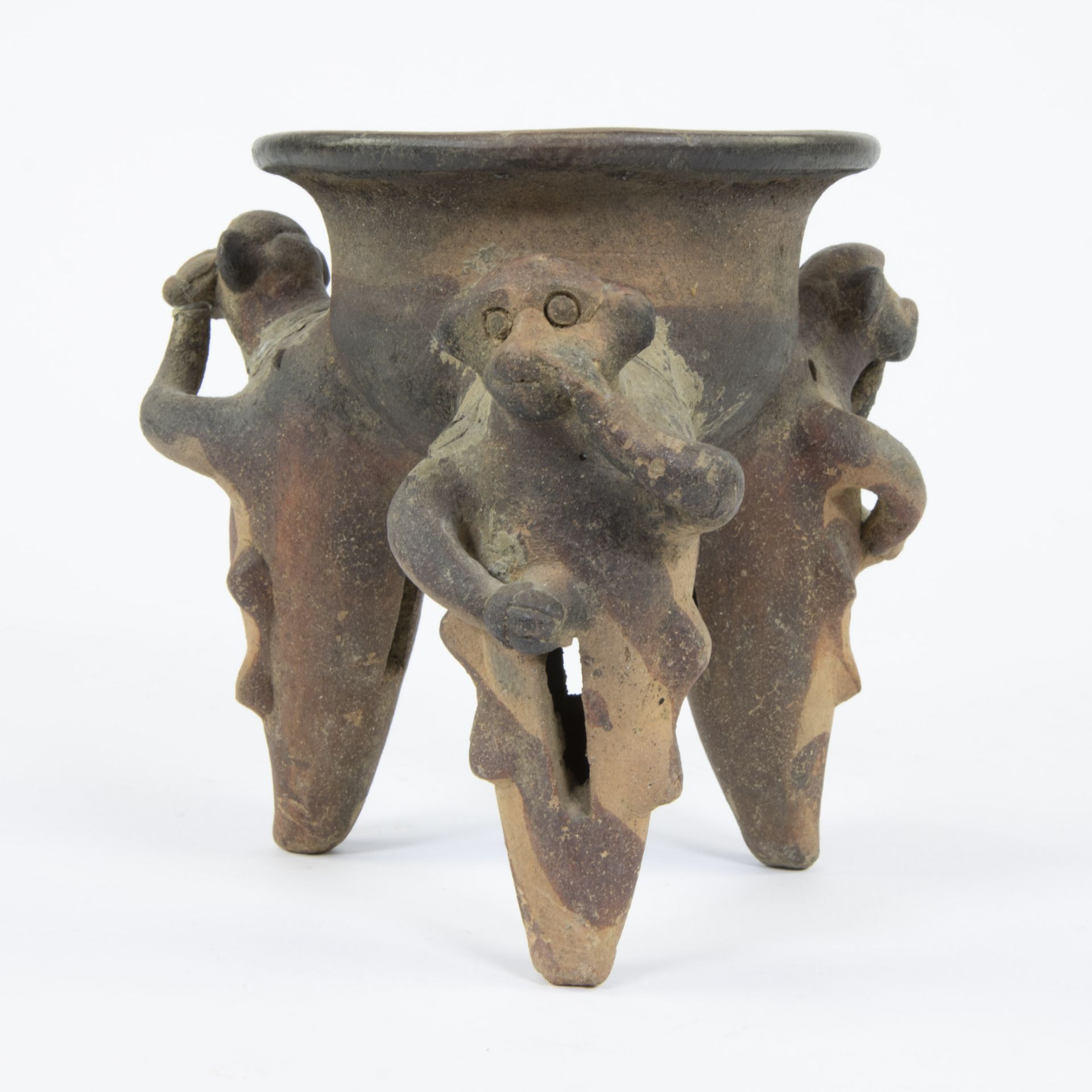 Ancient Pre Columbian Costa Rica earthenware tripot vessel - Bild 3 aus 5