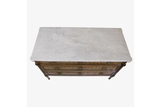 Neo-classical chest of drawers with white marble top, signed G. Benneman, 19th century - Bild 3 aus 6