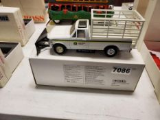 Ertl Pickup With Cattle Rack