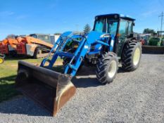 New Holland TN60DA Cab Loader Tractor 'Ride & Drive'