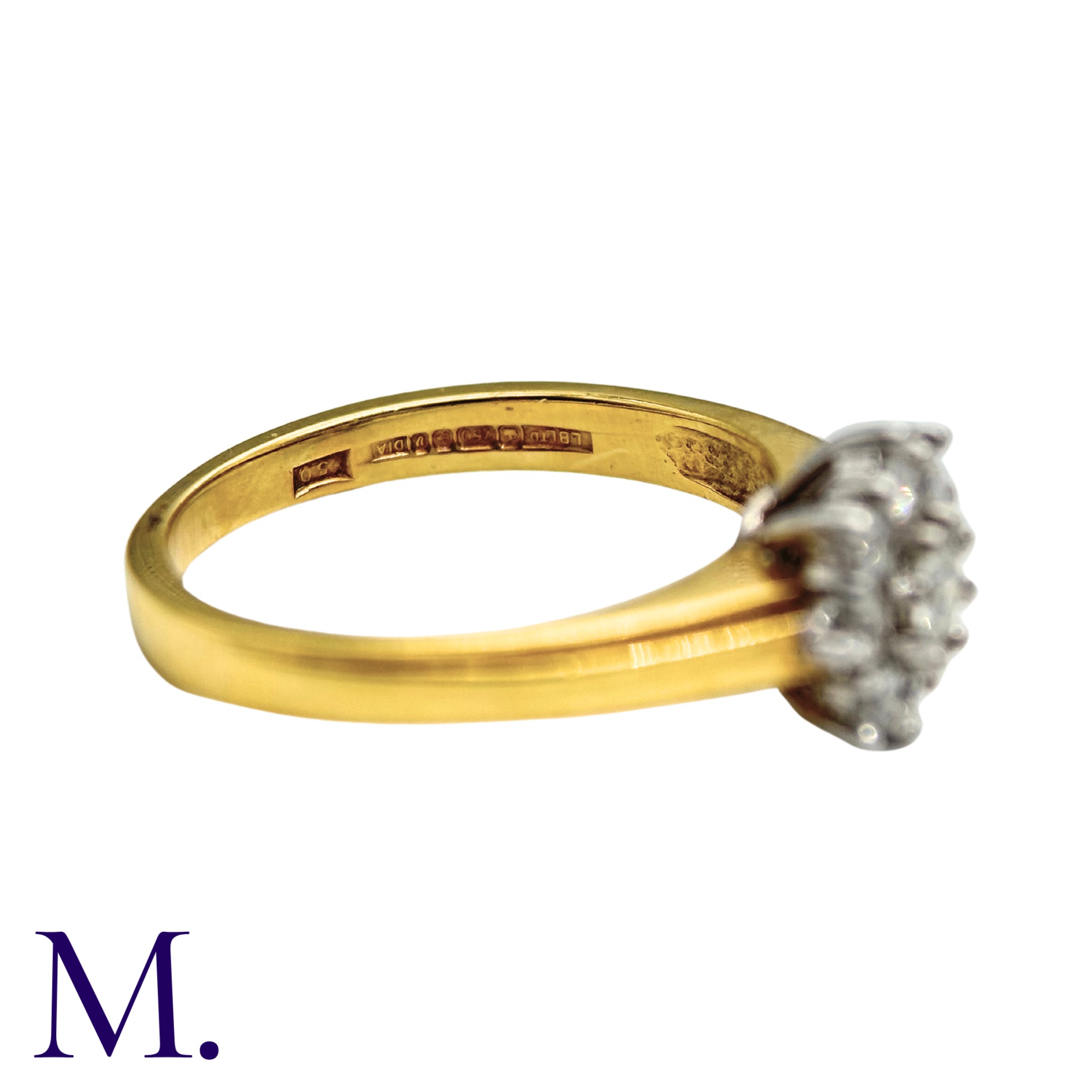 A Diamond Cluster Ring in 18k yellow gold, set with a cluster of round cut diamonds. Hallmarked - Image 2 of 4