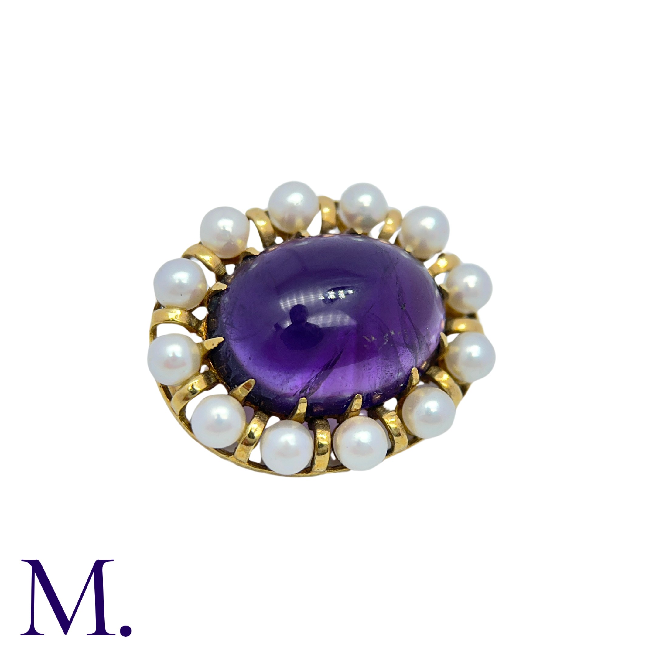 An Amethyst And Pearl Brooch in 14k yellow gold, set with a large cabochon amethyst within a - Image 3 of 3