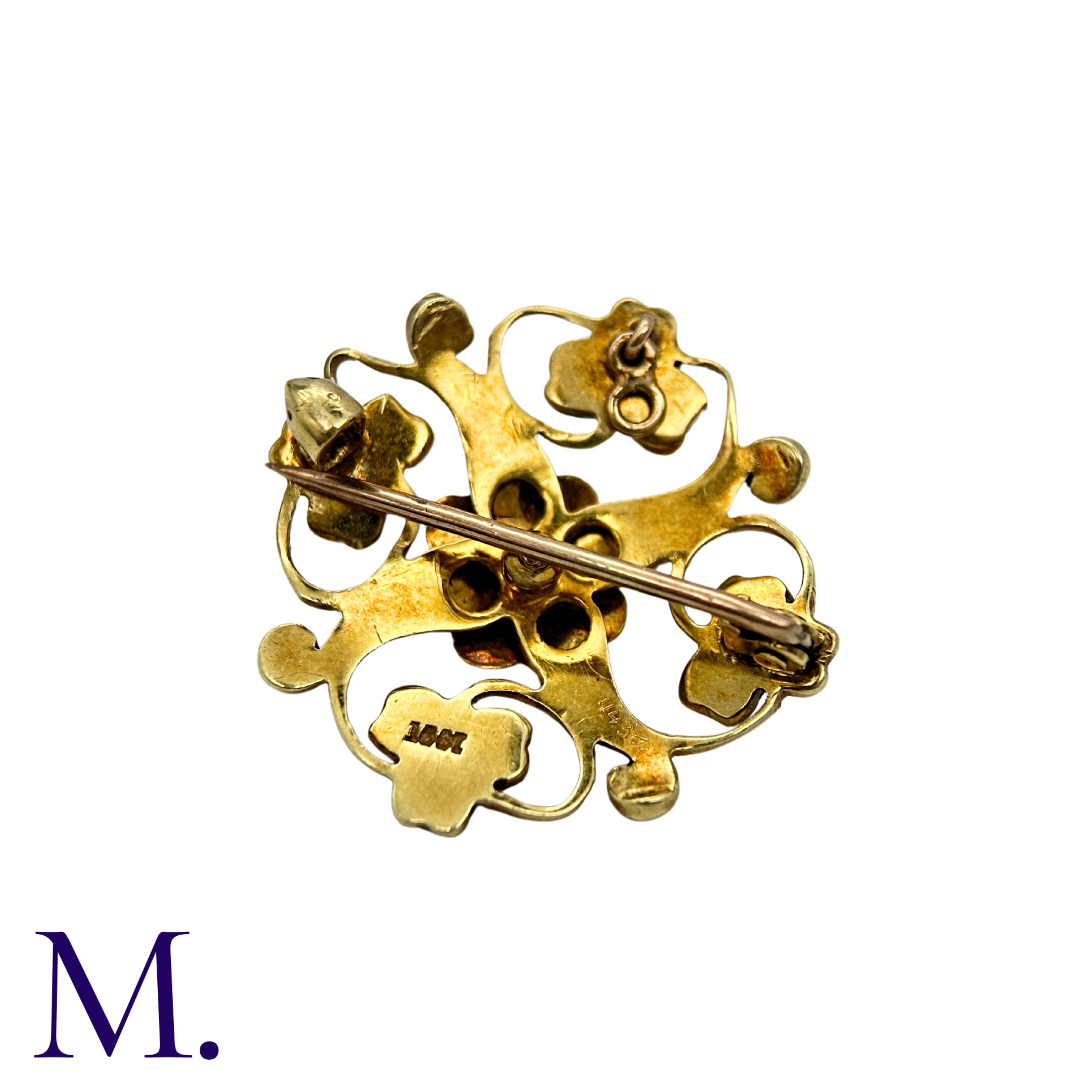 A Pearl Brooch in 15k yellow gold, the openwork scrolling and foliate form set with pearls. - Image 3 of 3