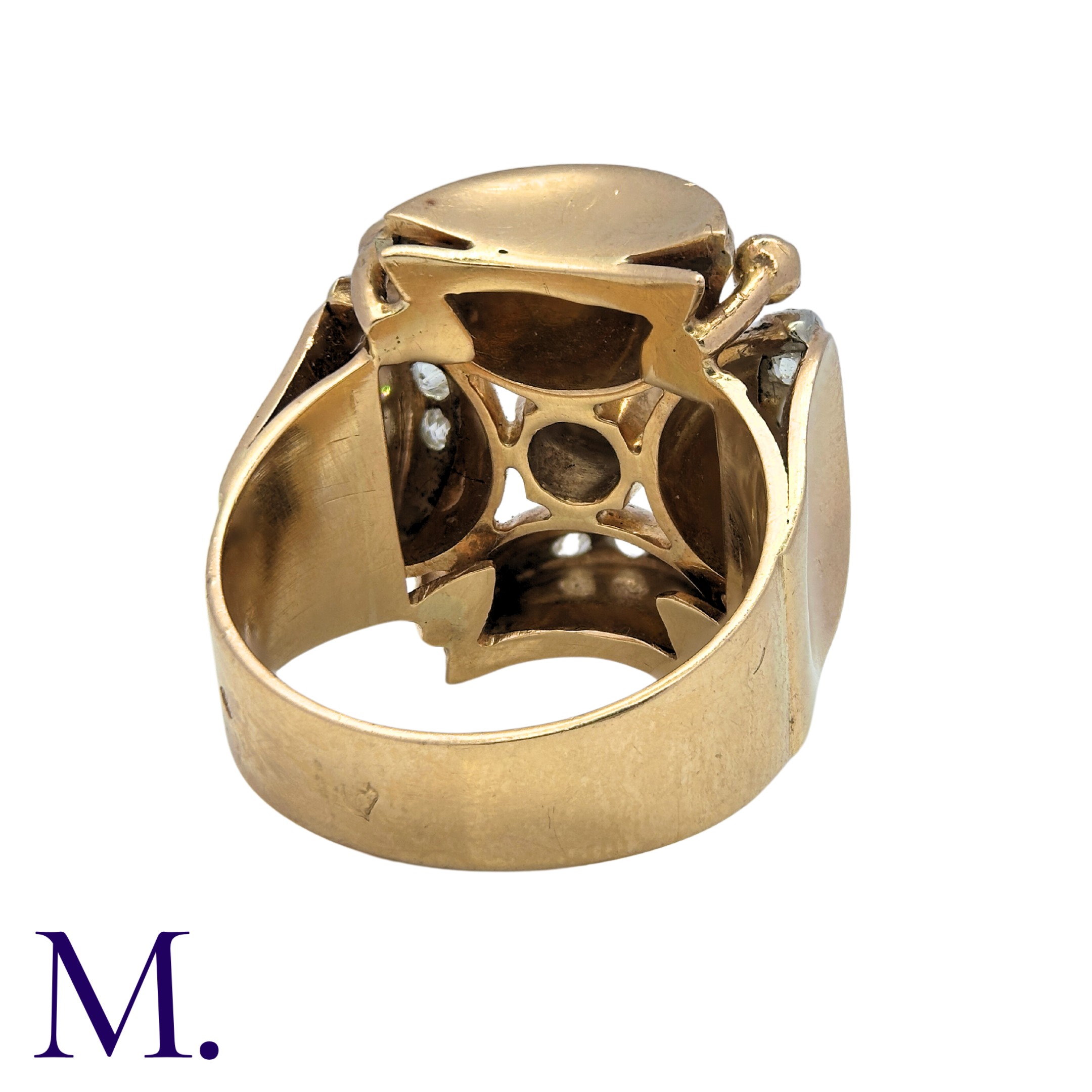 A Diamond Retro Ring in 18K yellow gold, set with a round cut diamond to the centre with rose cut - Image 6 of 6