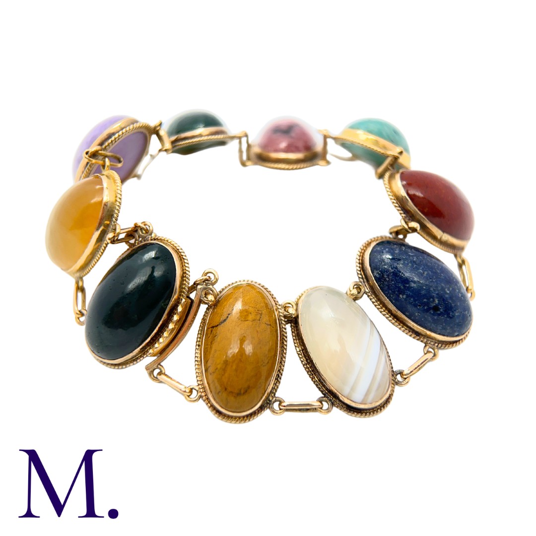 An Antique Hardstone Bracelet in yellow gold, set with oval cabochons of various agate and other - Image 2 of 4