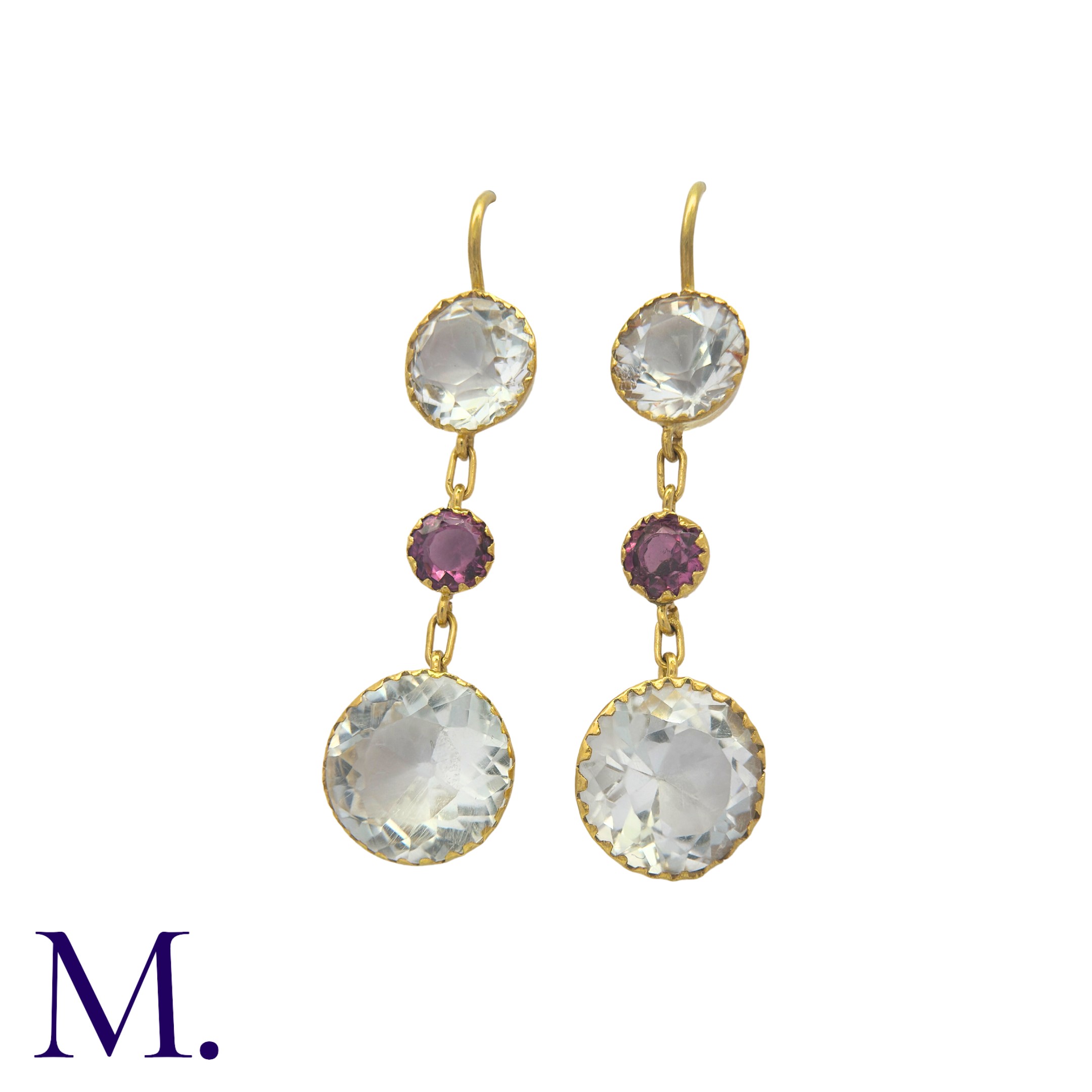 A Pair of Amethyst and Rock Crystal Earrings in yellow gold. Each set with round cut rock crystals - Bild 2 aus 2