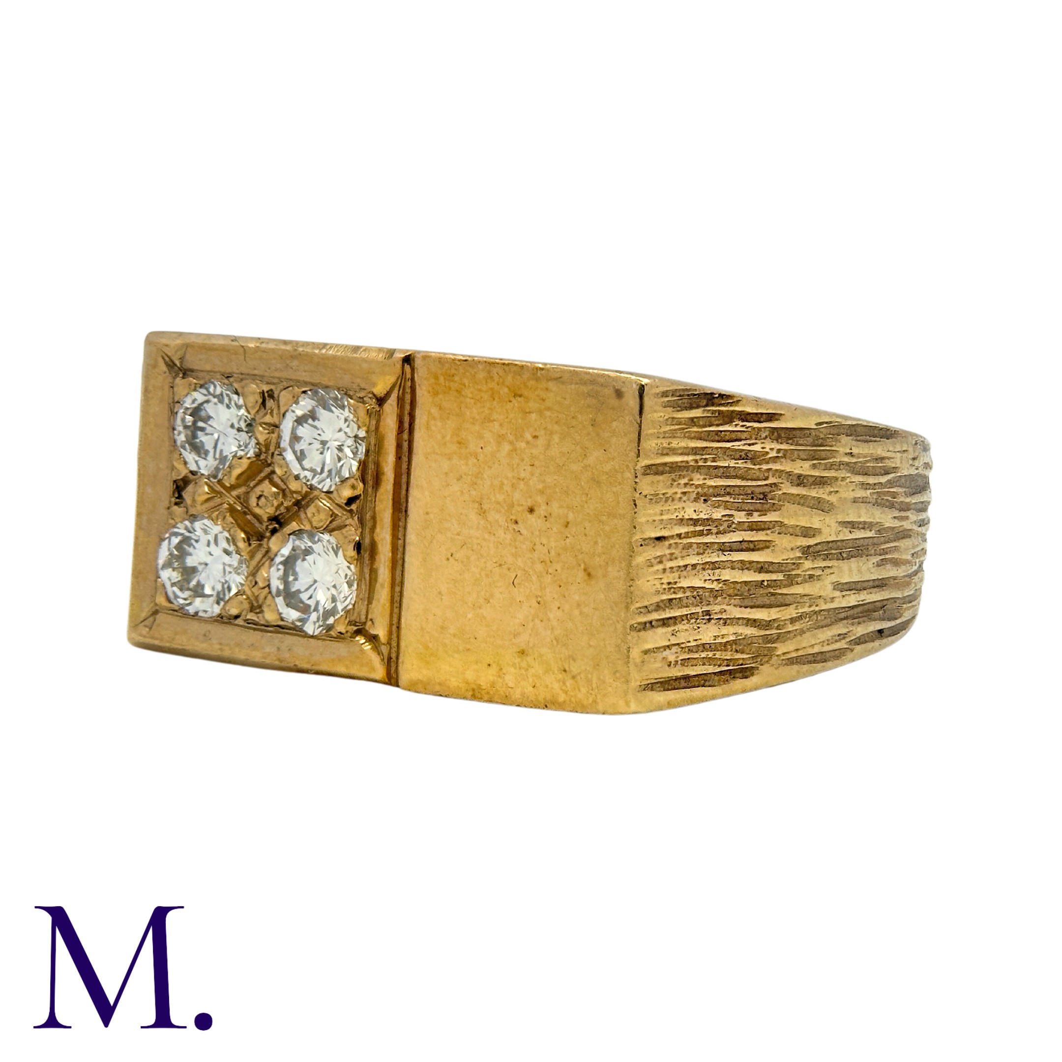 A Diamond-Set Signet Ring in 9K yellow gold, with a rectangular face, half polished and the other