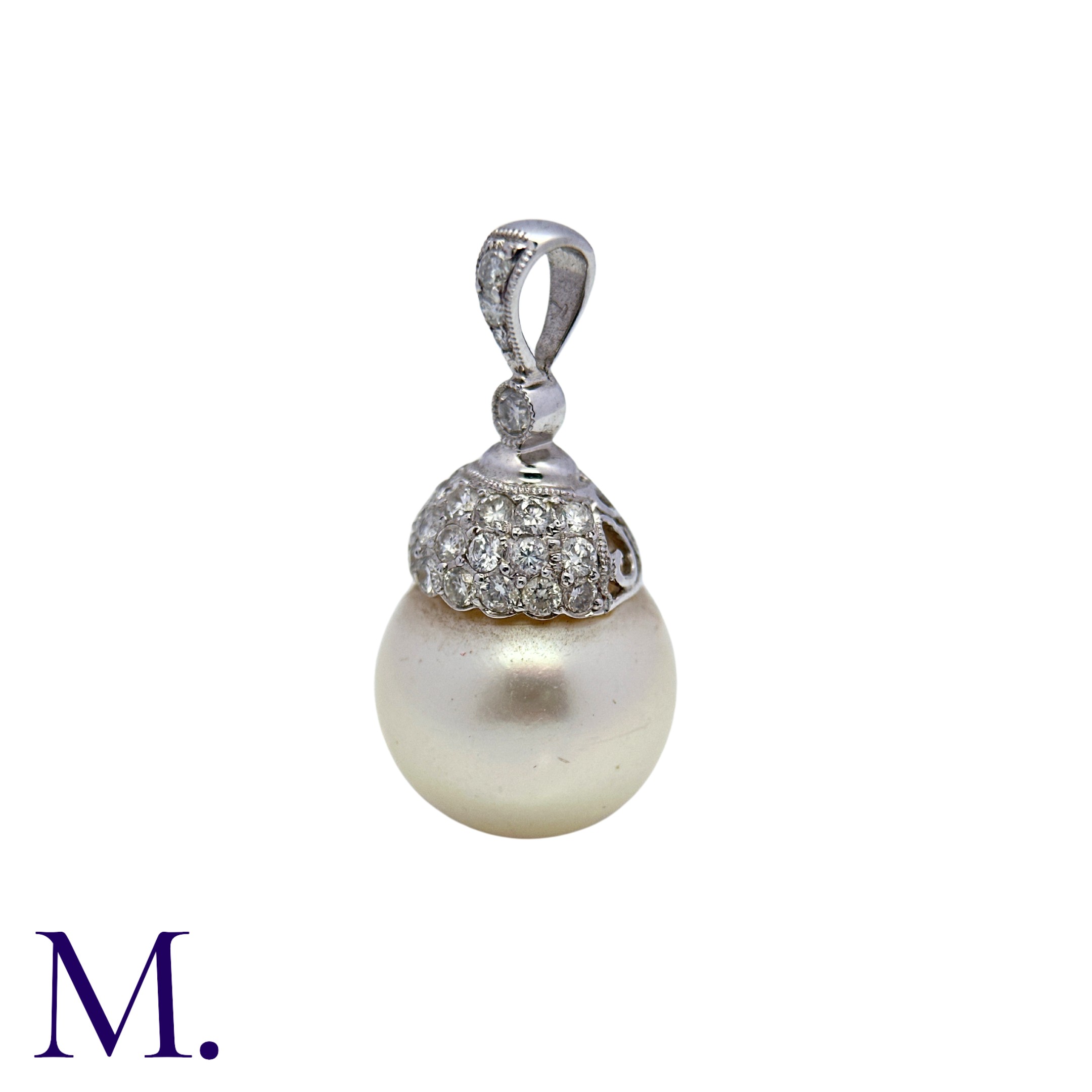 A Diamond and Pearl Drop Pendant in 18K white gold, set with a round cream pearl of approximately - Bild 2 aus 2