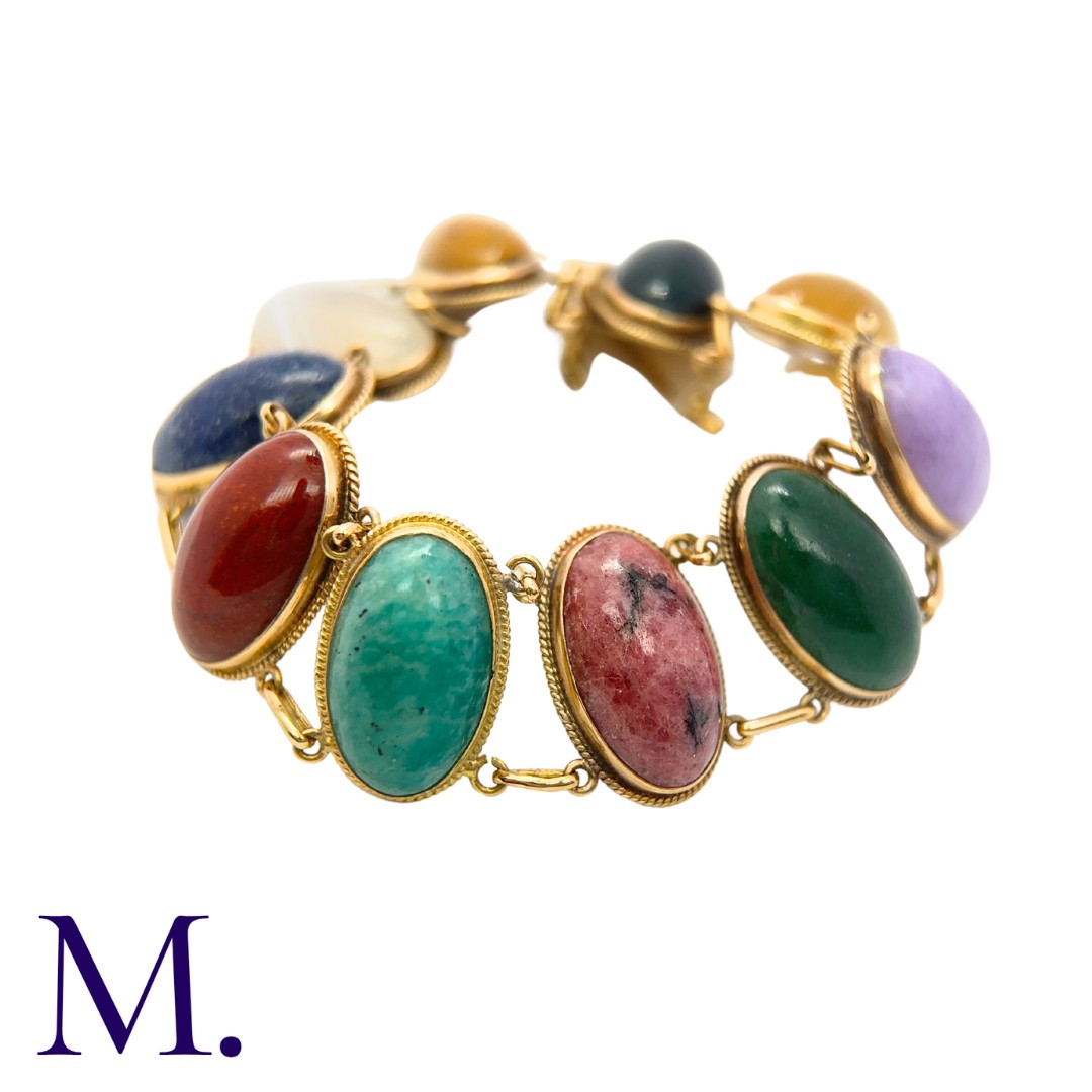 An Antique Hardstone Bracelet in yellow gold, set with oval cabochons of various agate and other - Image 3 of 4