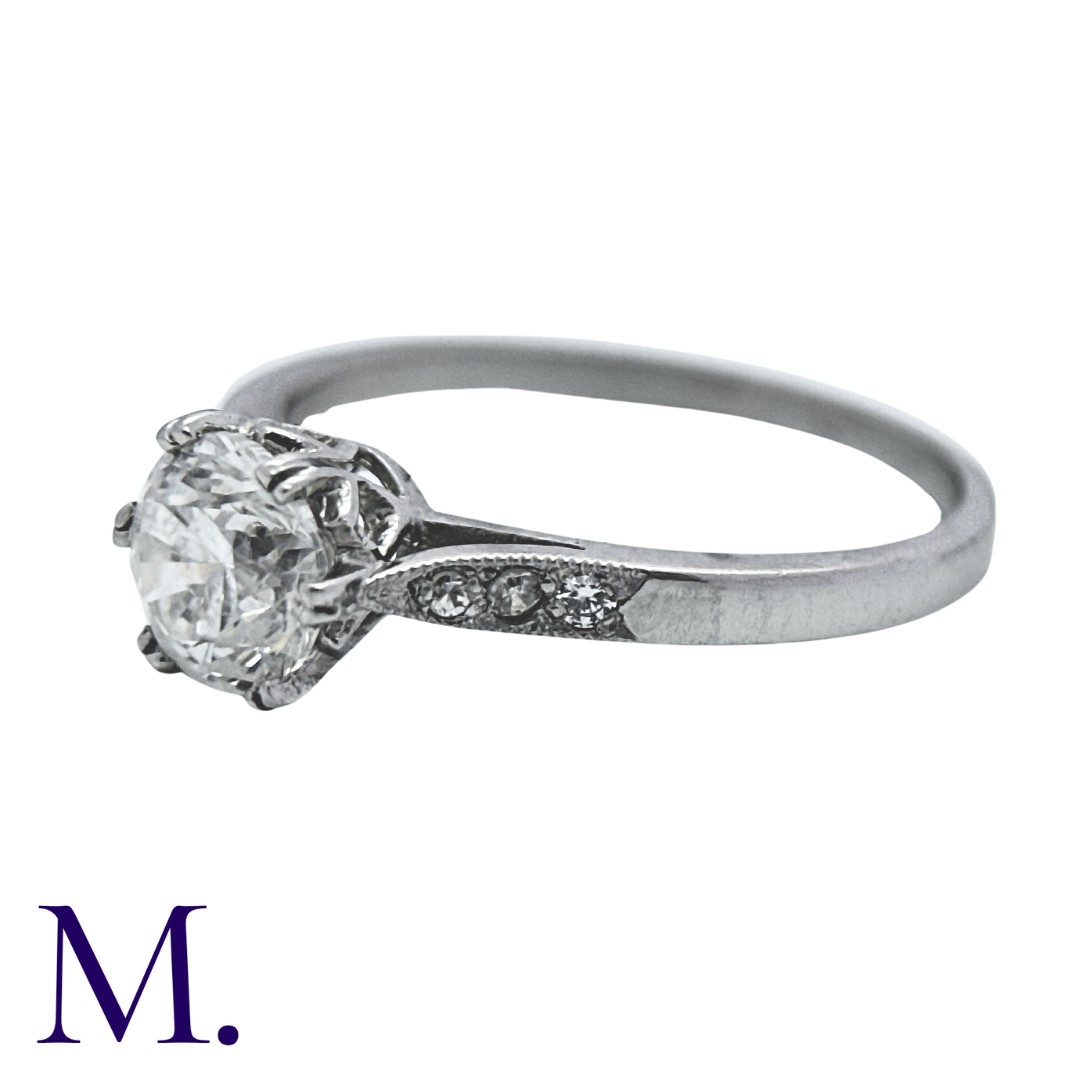 A Diamond Ring in white gold, set with a round brilliant cut diamond to the centre weighing - Image 4 of 4