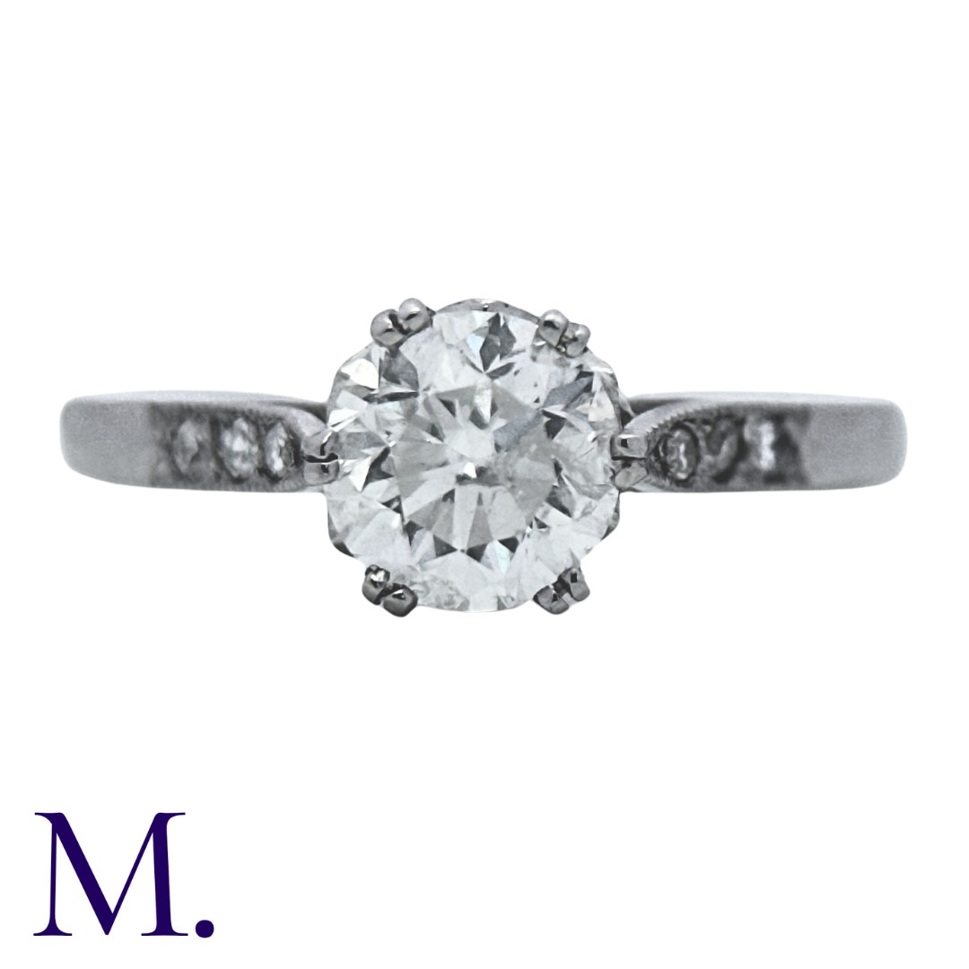 A Diamond Ring in white gold, set with a round brilliant cut diamond to the centre weighing - Image 3 of 4