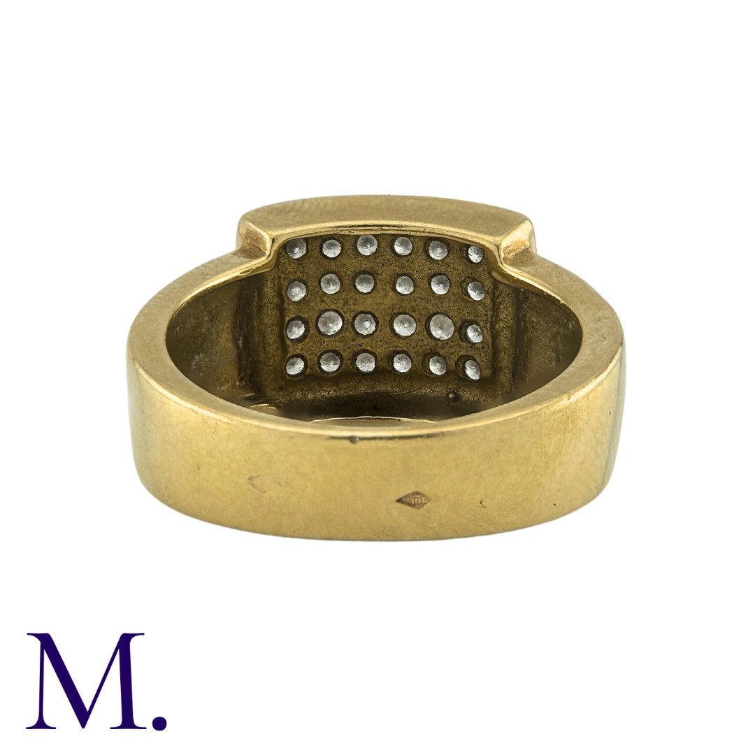 A Diamond Ring in 18K yellow gold, pavé set with 24 round cut diamonds. French marks for 18ct - Bild 3 aus 3