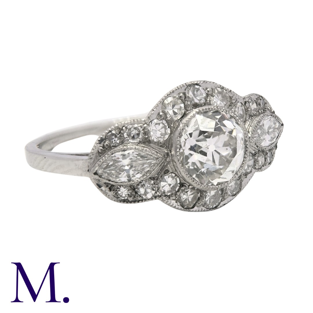 A Diamond Ring in white gold set with a principal diamond weighing approximately 0.90ct with two - Image 3 of 3