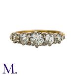 An Edwardian Diamond 5-Stone Ring, in 18k yellow gold, set with five old cut diamonds totalling