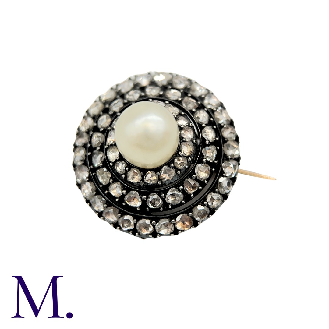 An Antique Natural Pearl and Diamond Brooch in gold and silver. Set with a pearl (accompanied by a - Image 2 of 4