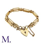 A Gold Gate Bracelet in 9K yellow gold, with padlock fastening. Size: 17.0cm Weight: 21.9g