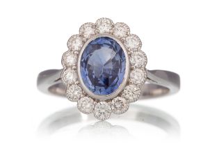 SAPPHIRE AND DIAMOND RING,