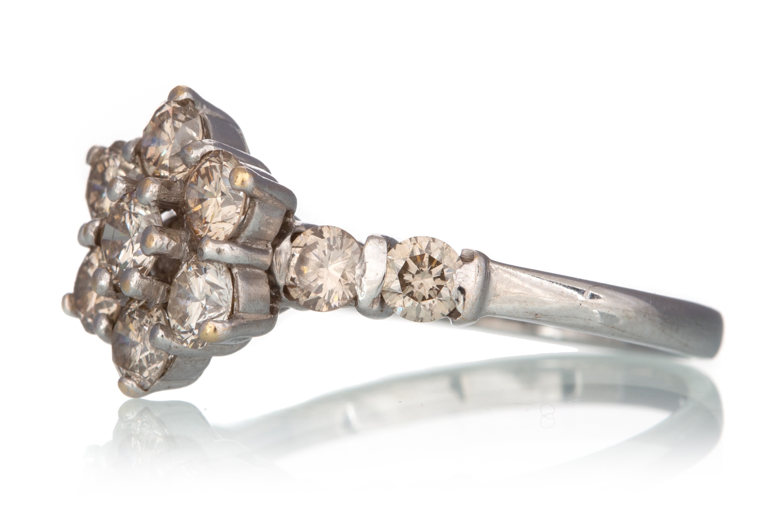 DIAMOND FLOWER CLUSTER RING, - Image 2 of 2