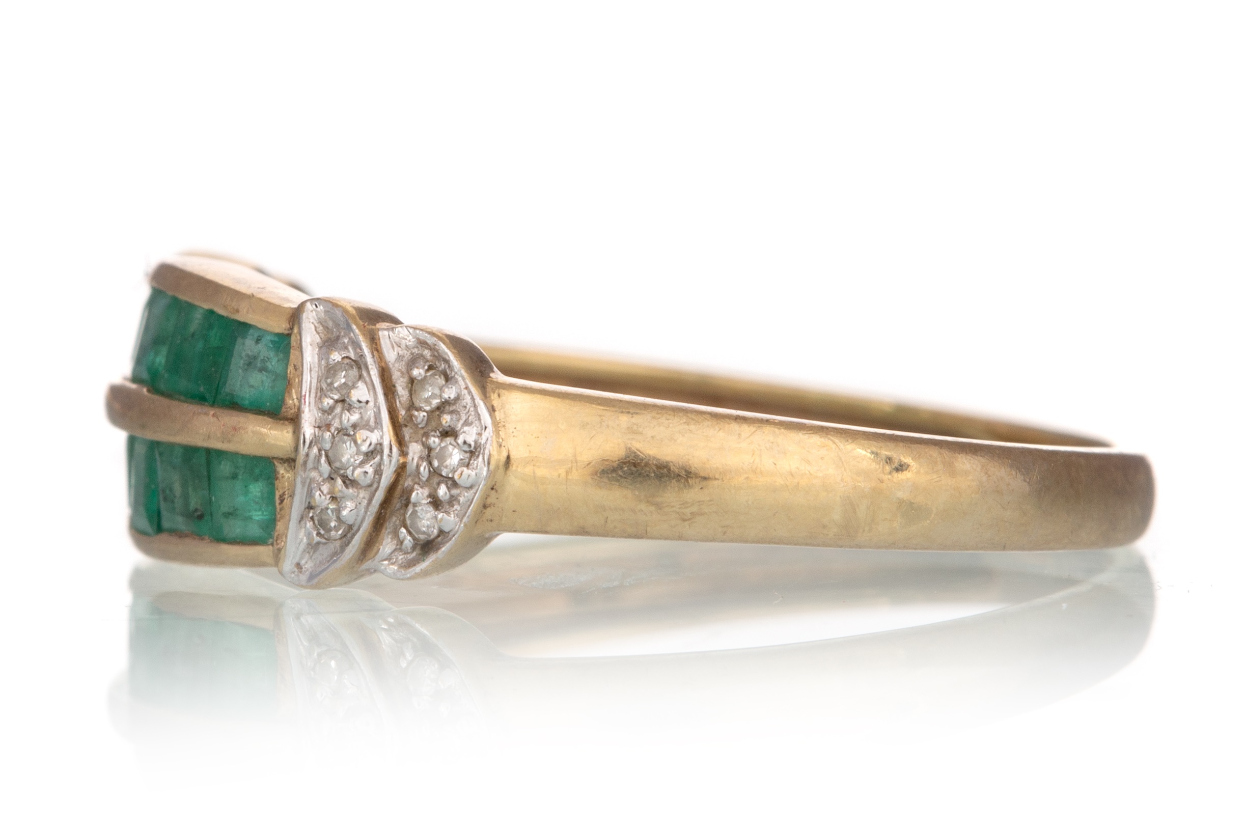 EMERALD AND DIAMOND RING, - Image 2 of 2