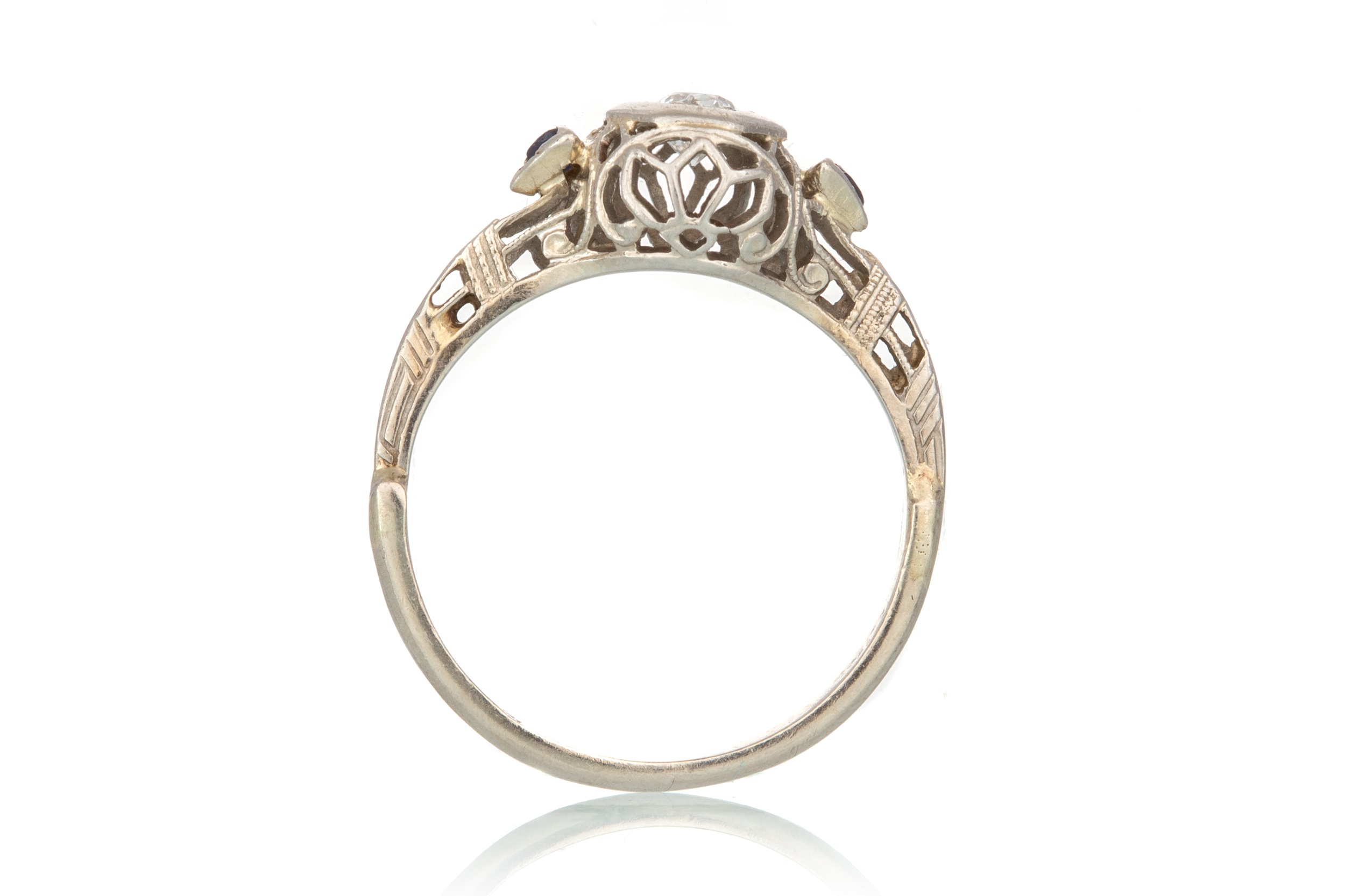 DIAMOND SOLITAIRE RING, - Image 3 of 3