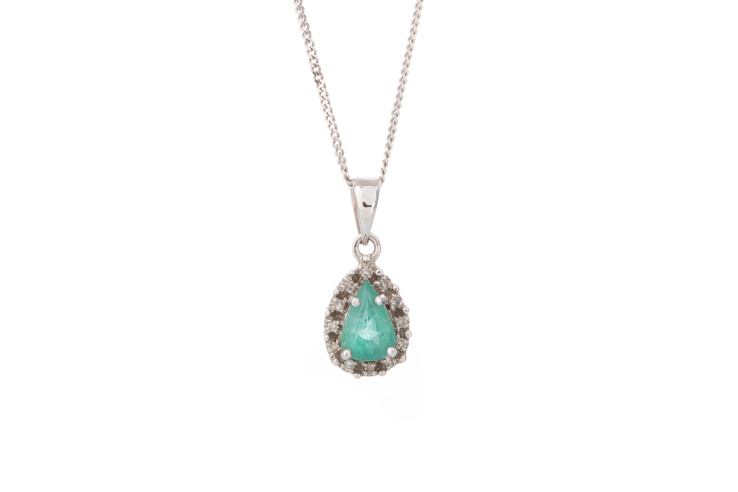 EMERALD AND DIAMOND PENDANT,