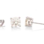 PAIR OF IMPRESSIVE DIAMOND STUD EARRINGS,