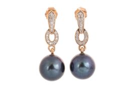 PAIR OF PEARL DROP EARRINGS,
