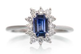 SAPPHIRE AND DIAMOND RING,