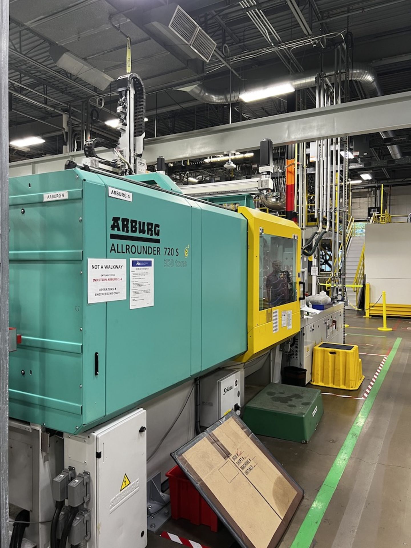 Arburg 320 Ton Injection Molding Press w/Integrated Arburg Robot, New in 2014