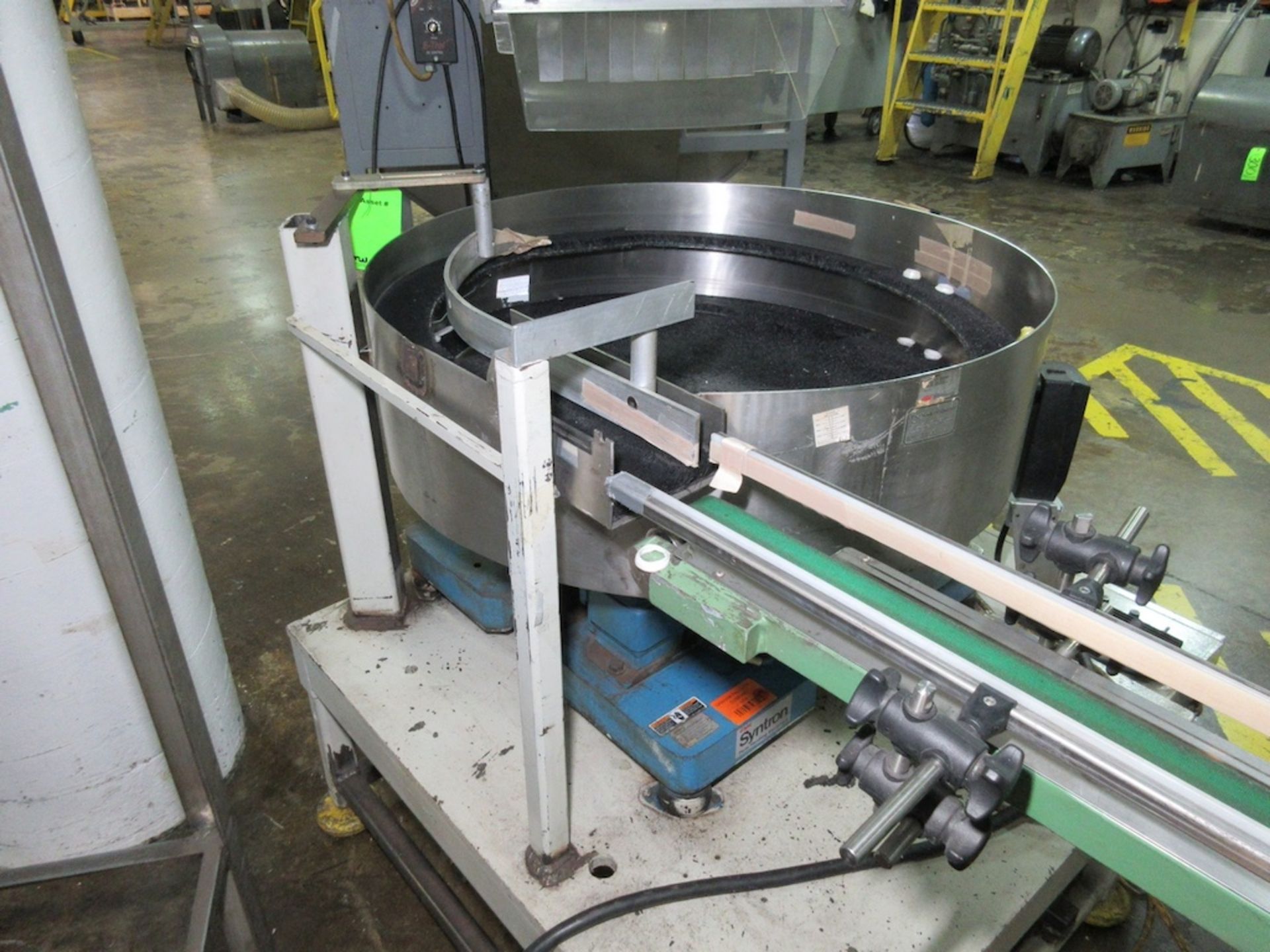 FMC 36" Syntron Magnetic Vibratory Feeder - Image 5 of 6