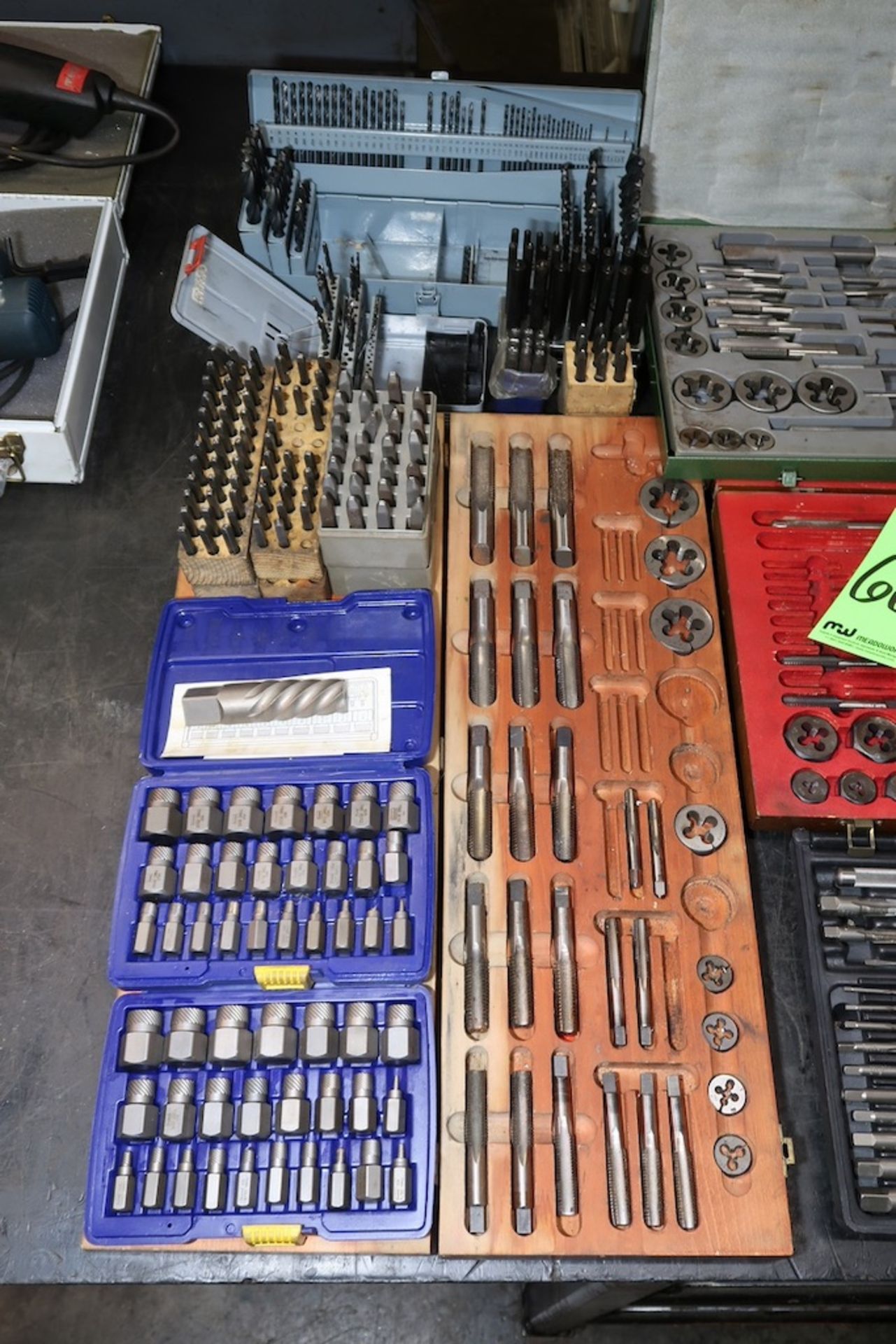 Lot of Assorted Tap and Die Sets, Irwin Extractor Sets, Etc. - Bild 4 aus 4