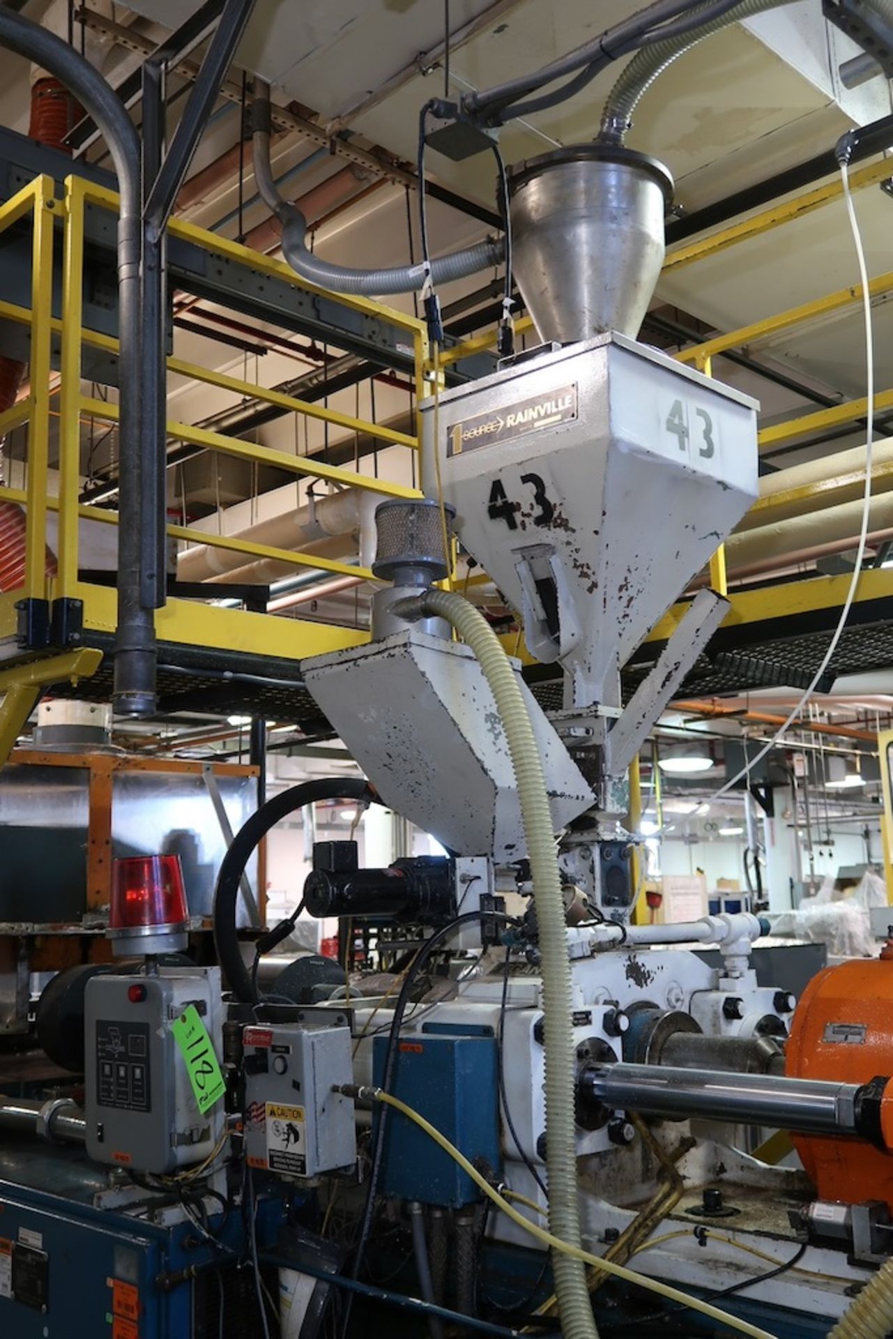 Una-Dyn/Rainville Material Hopper/Blender with LR Systems Vacuum Material Loader