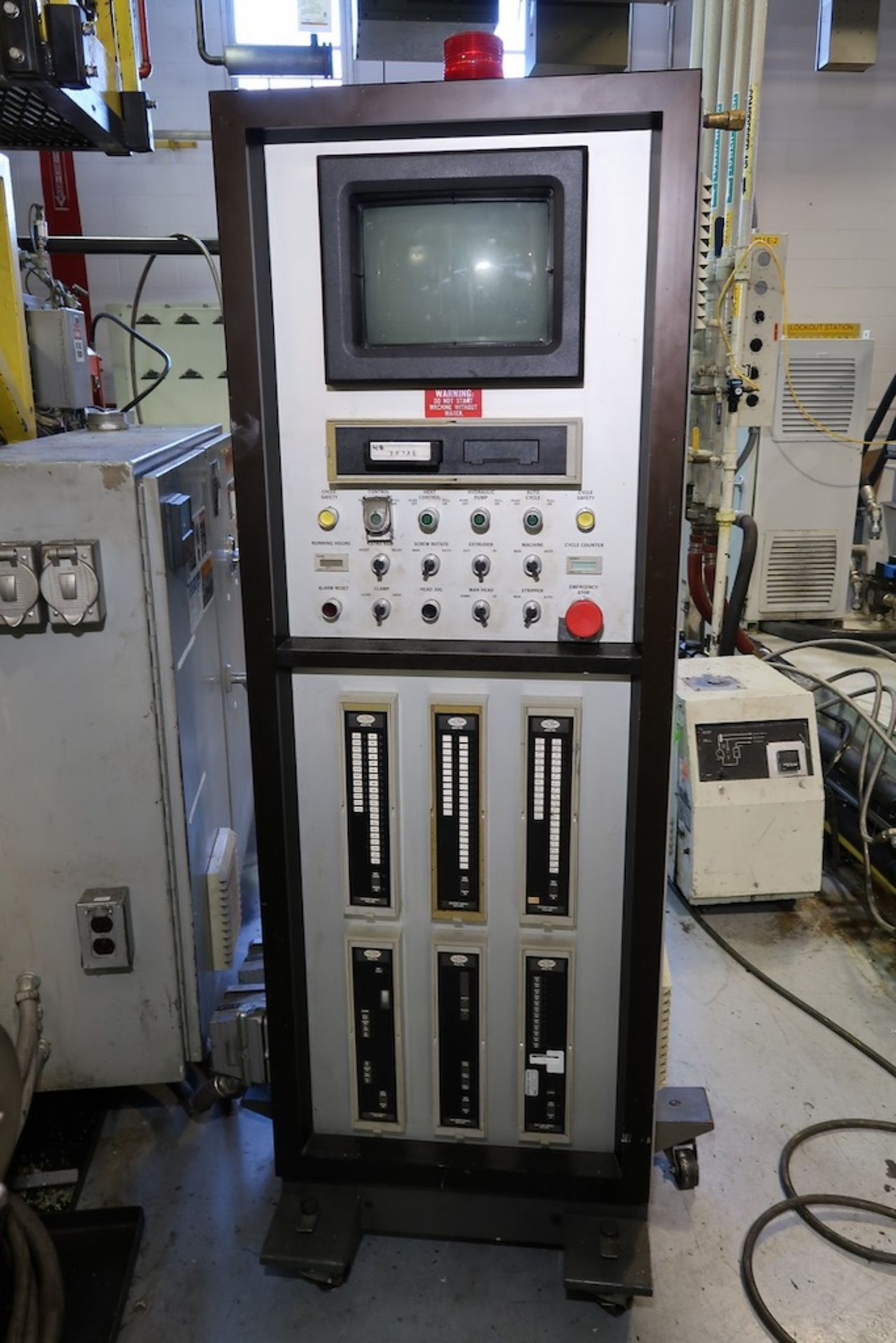 Uniloy Johnson Controls IBM-88-3 Injection Blow Molding Machine - Image 14 of 20